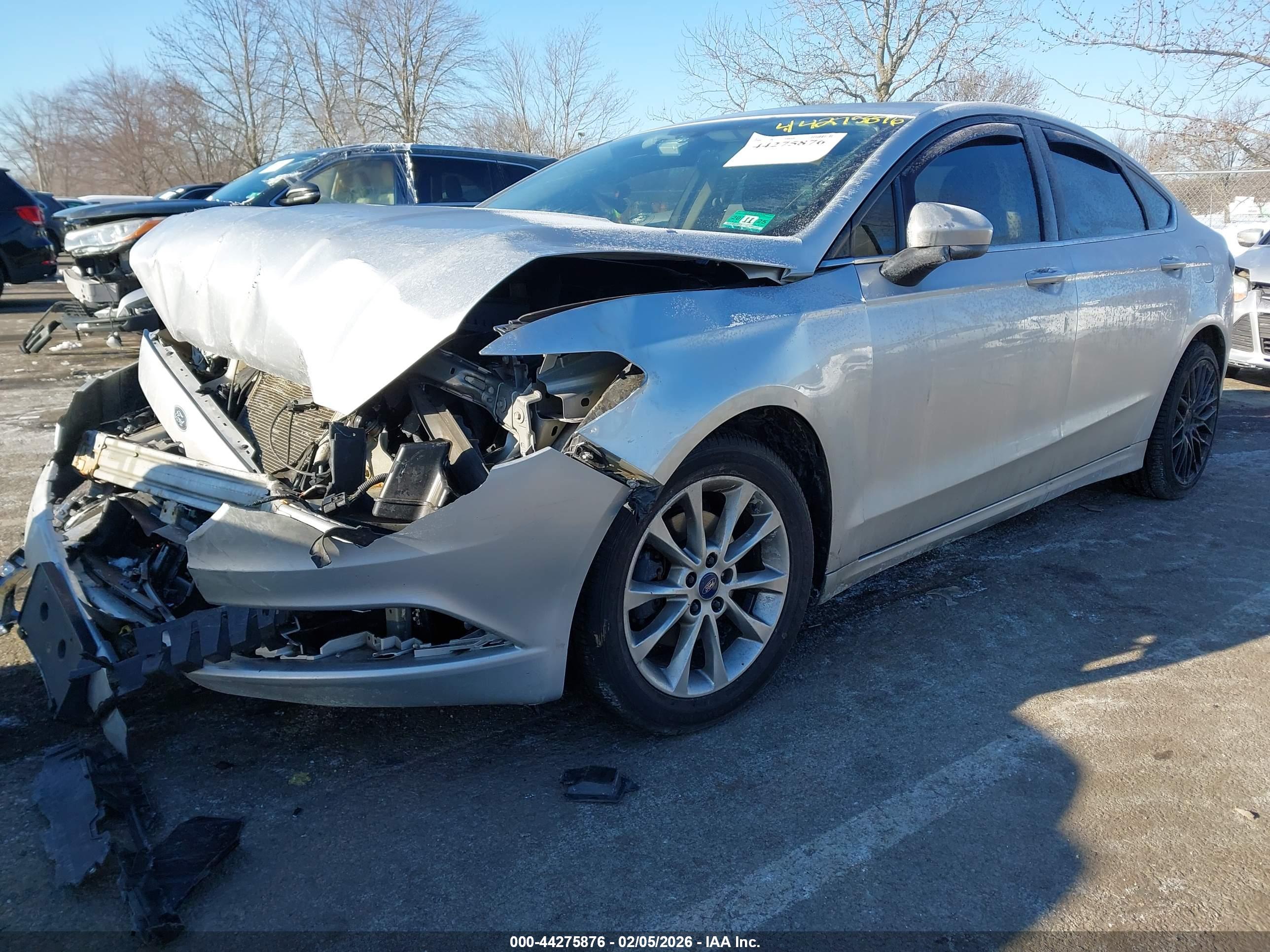 FORD FUSION image 2