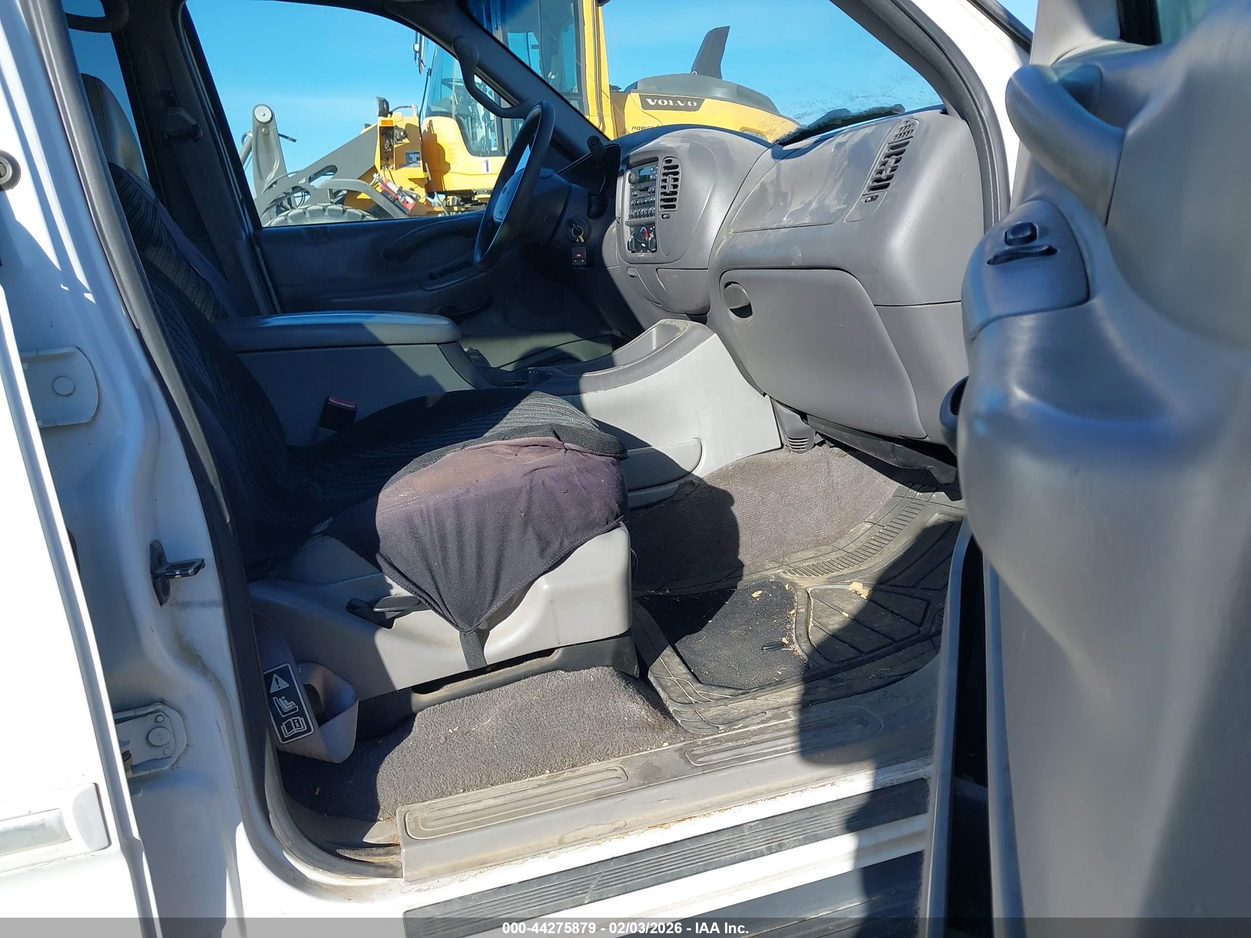 FORD EXPEDITION image 5