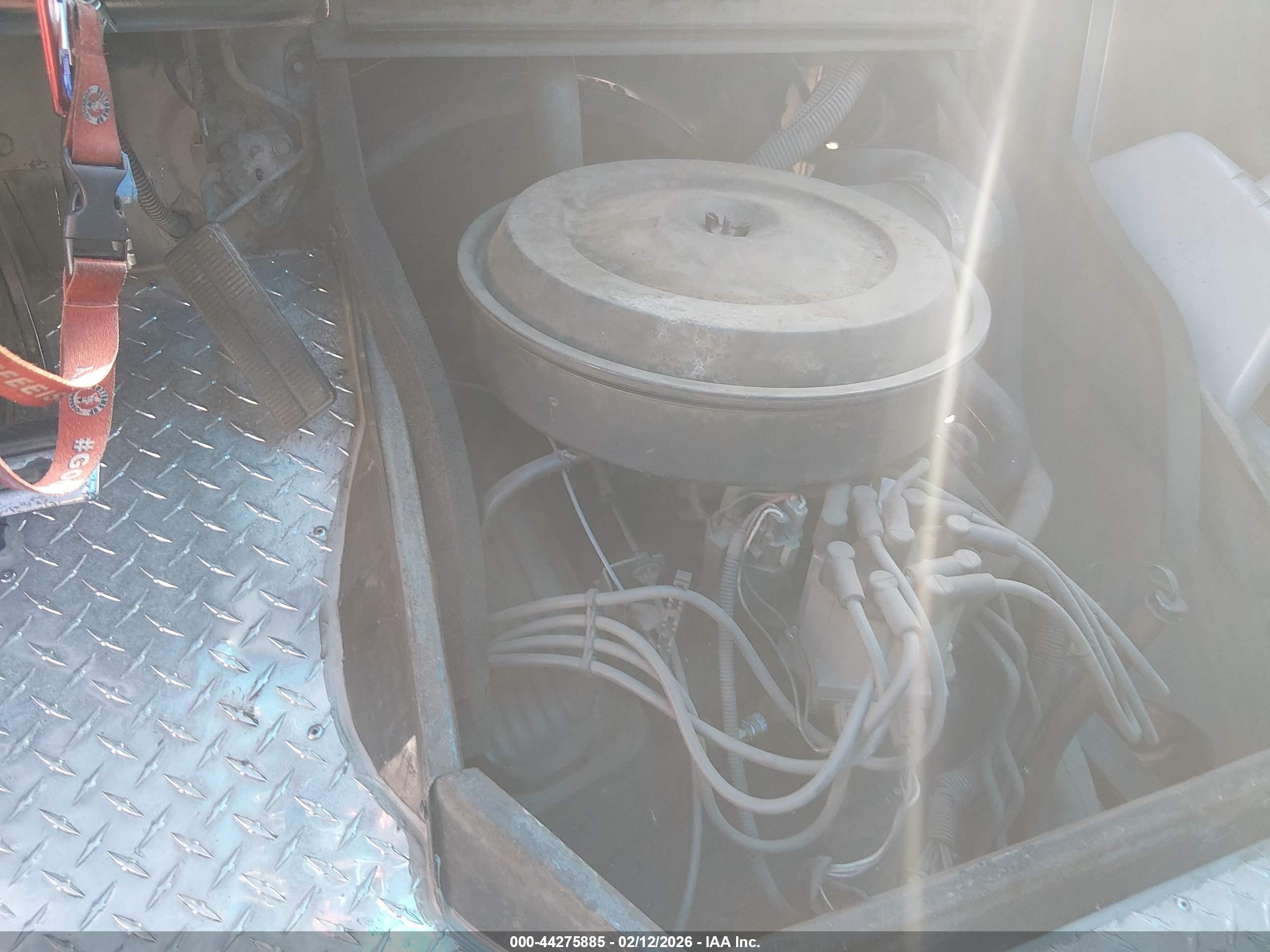 CHEVROLET P30 image 10