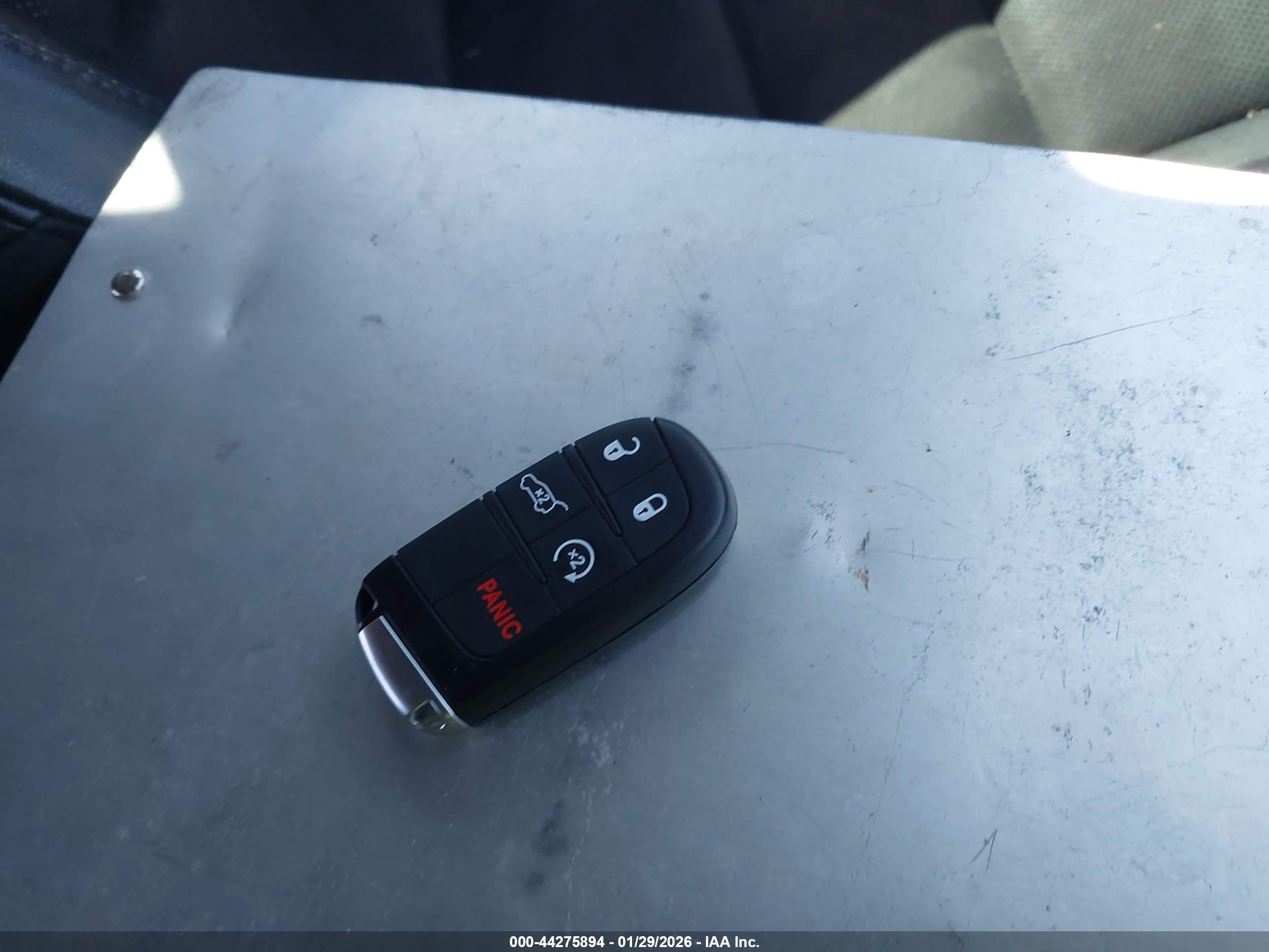 JEEP GRAND image 11