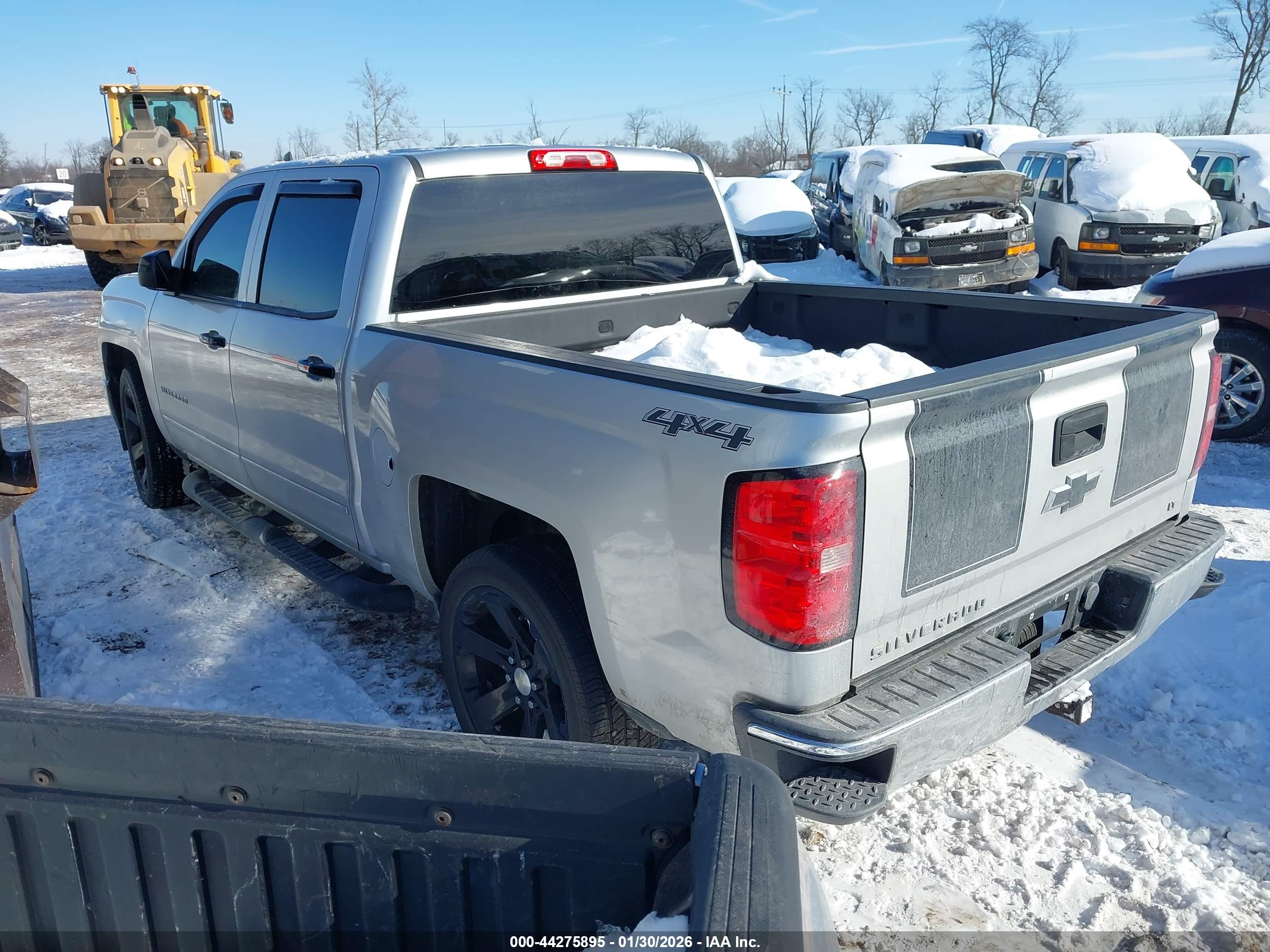 CHEVROLET SILVERADO image 3
