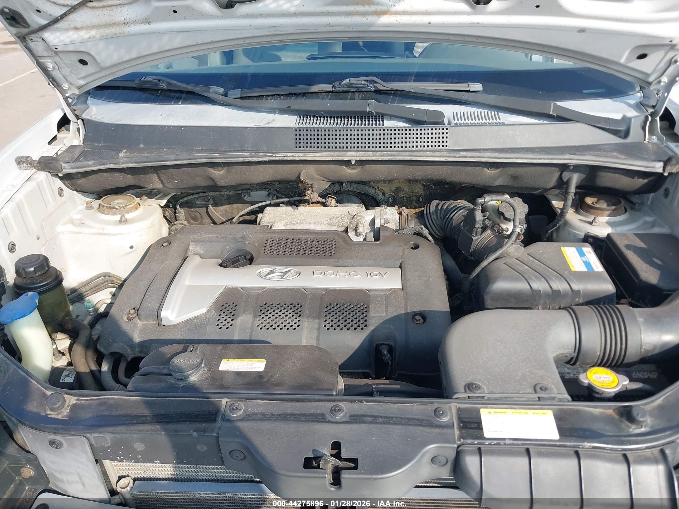 HYUNDAI TUCSON image 10