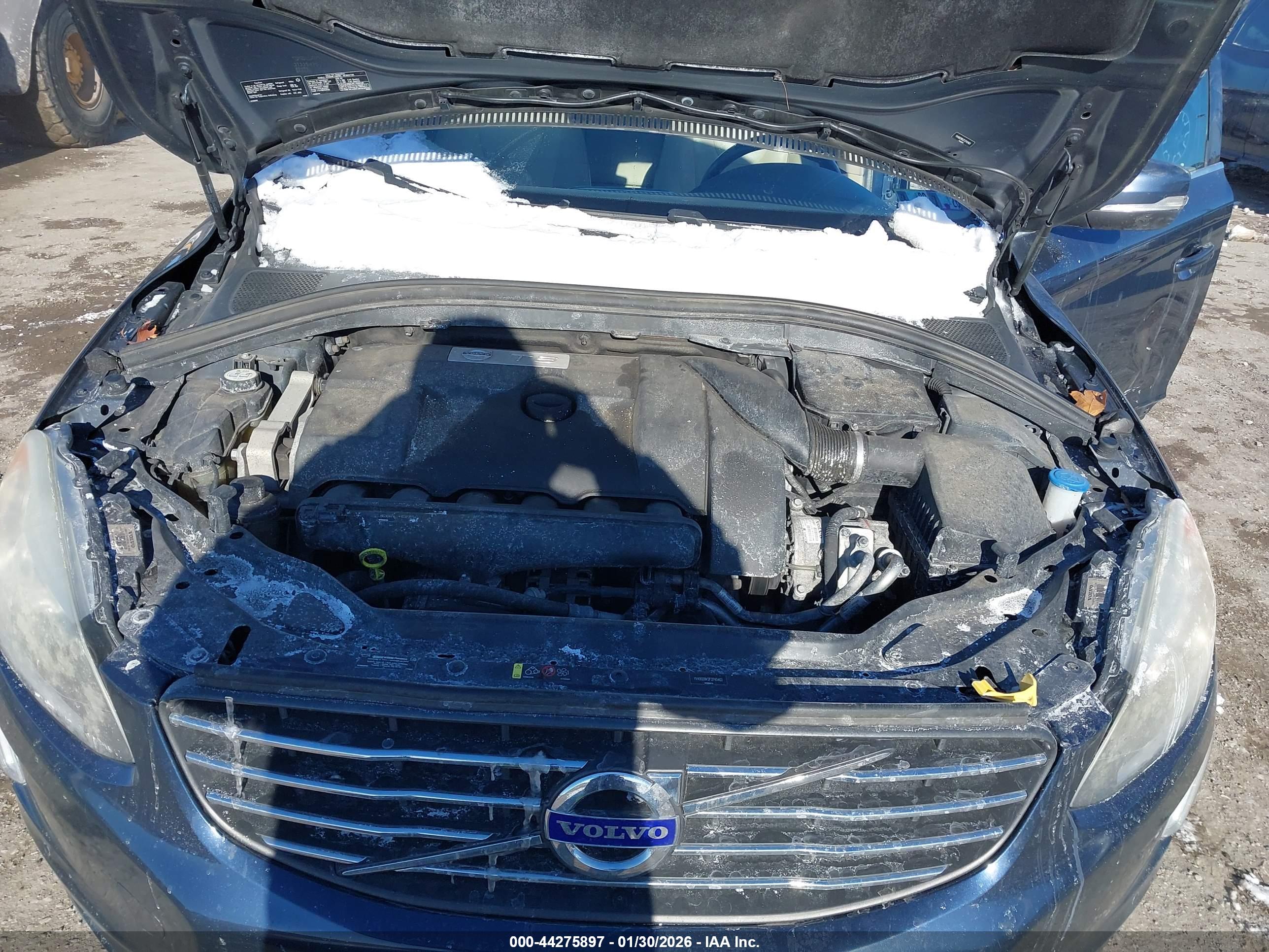 VOLVO XC60 image 10