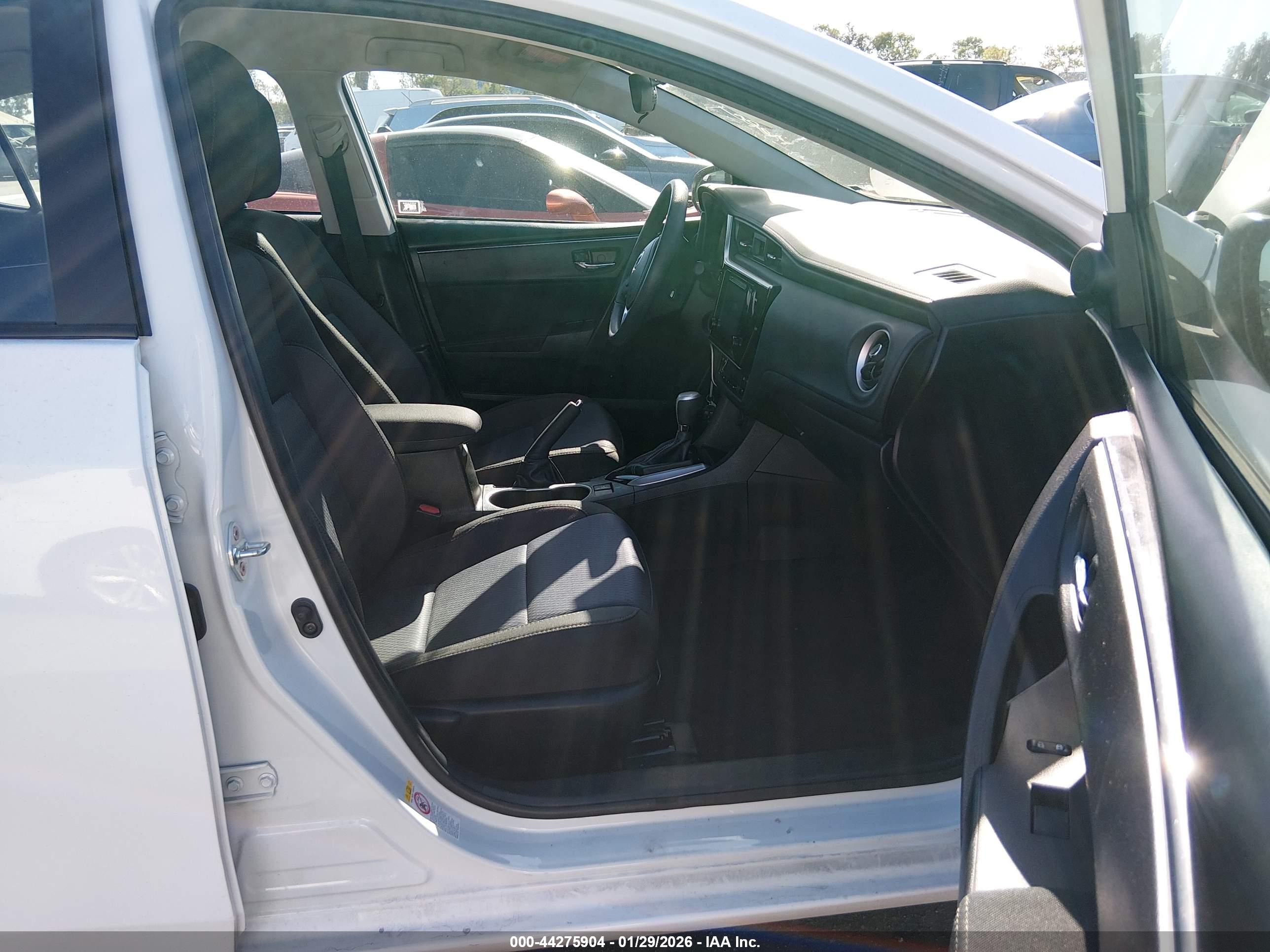 TOYOTA COROLLA image 5