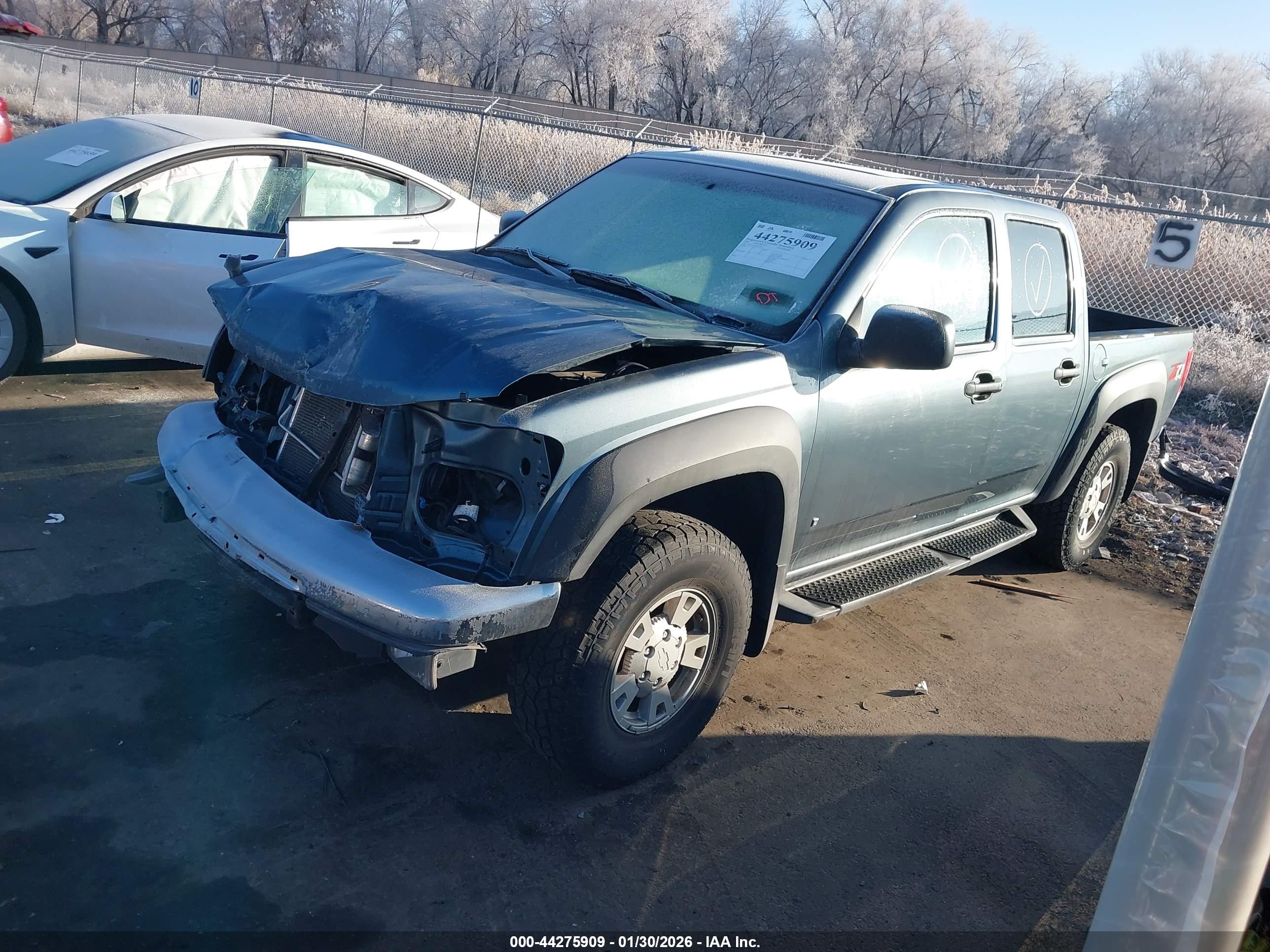 CHEVROLET COLORADO image 2