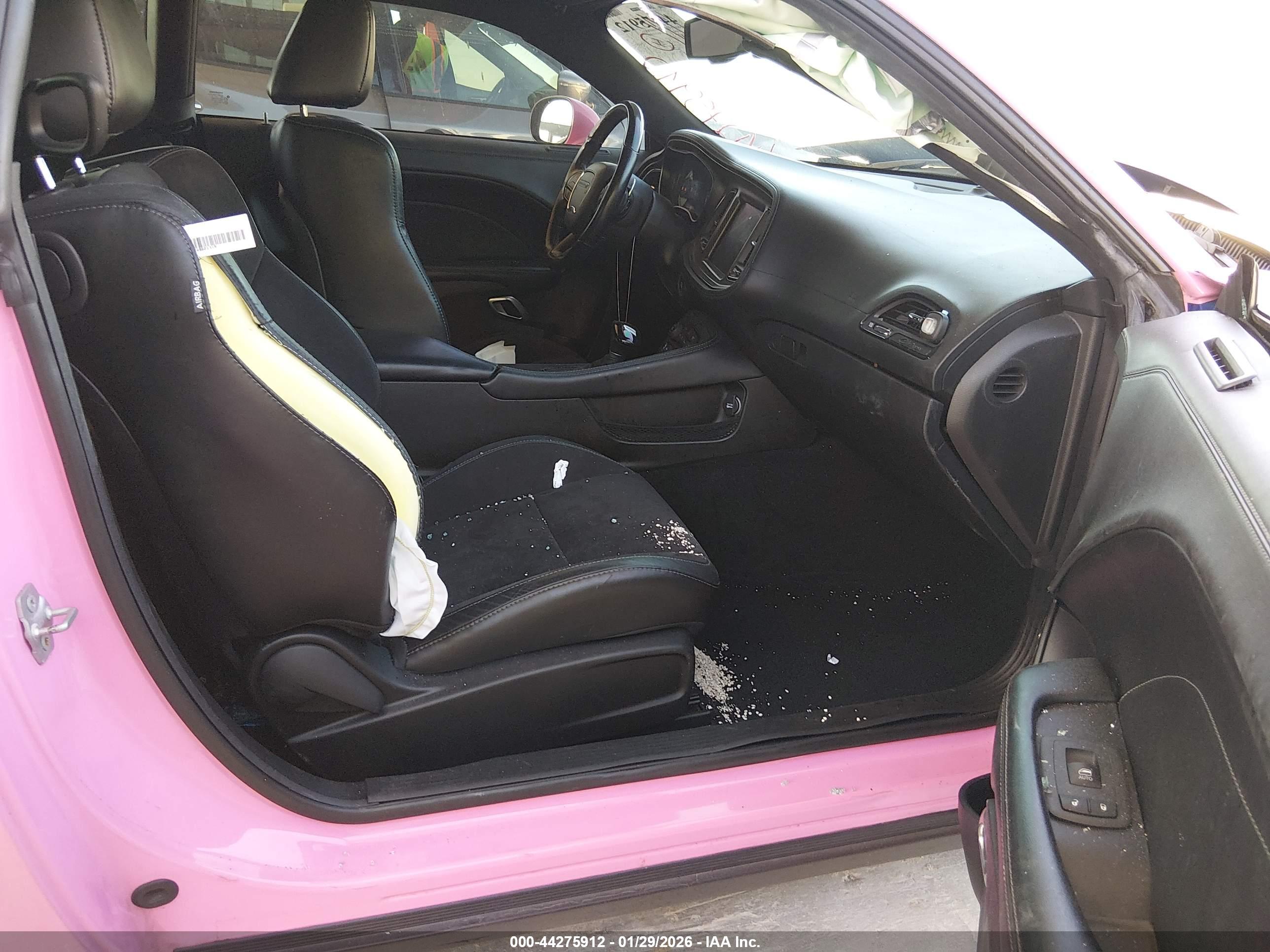 DODGE CHALLENGER image 5