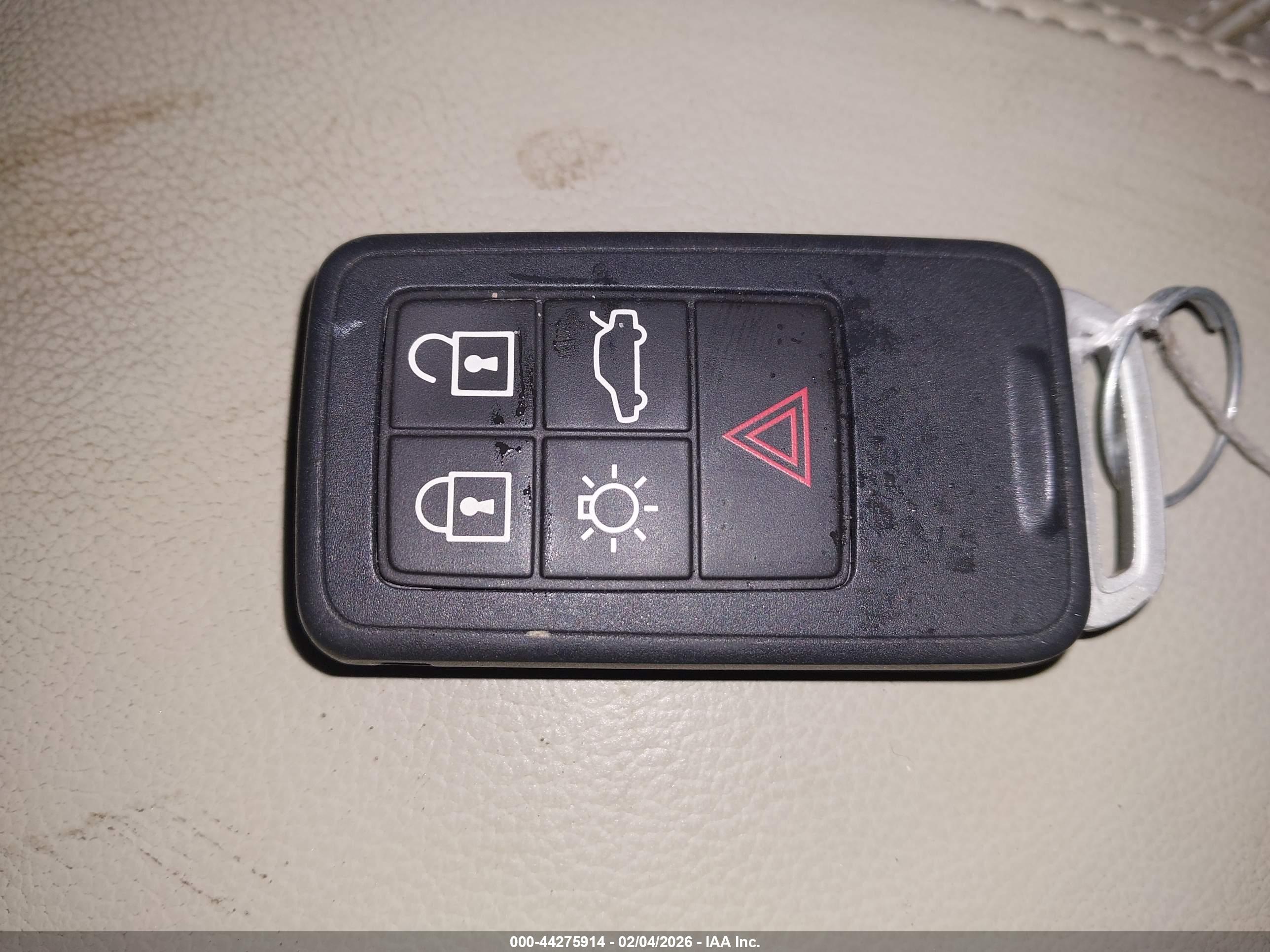 VOLVO S60 image 11