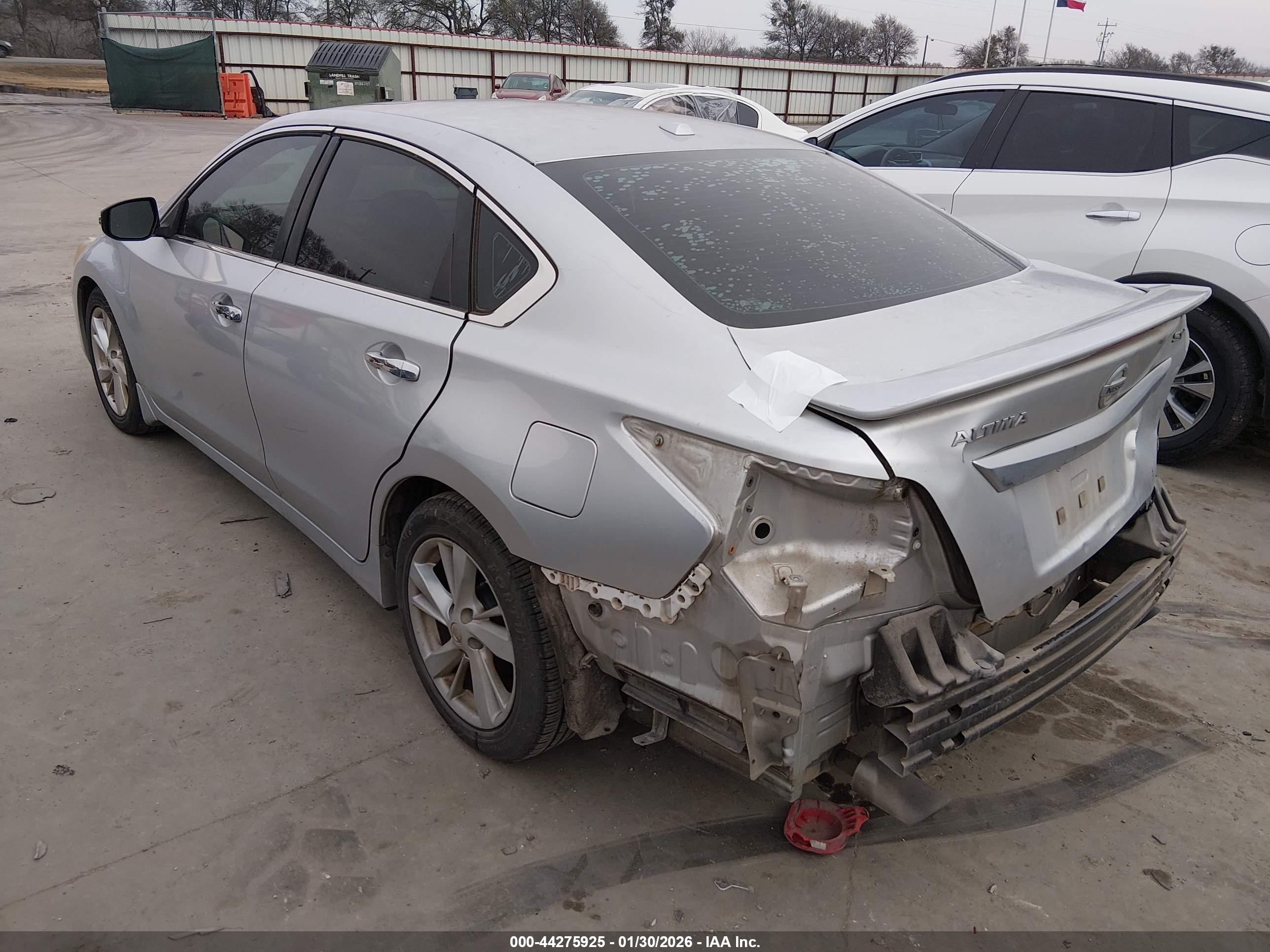 NISSAN ALTIMA image 3