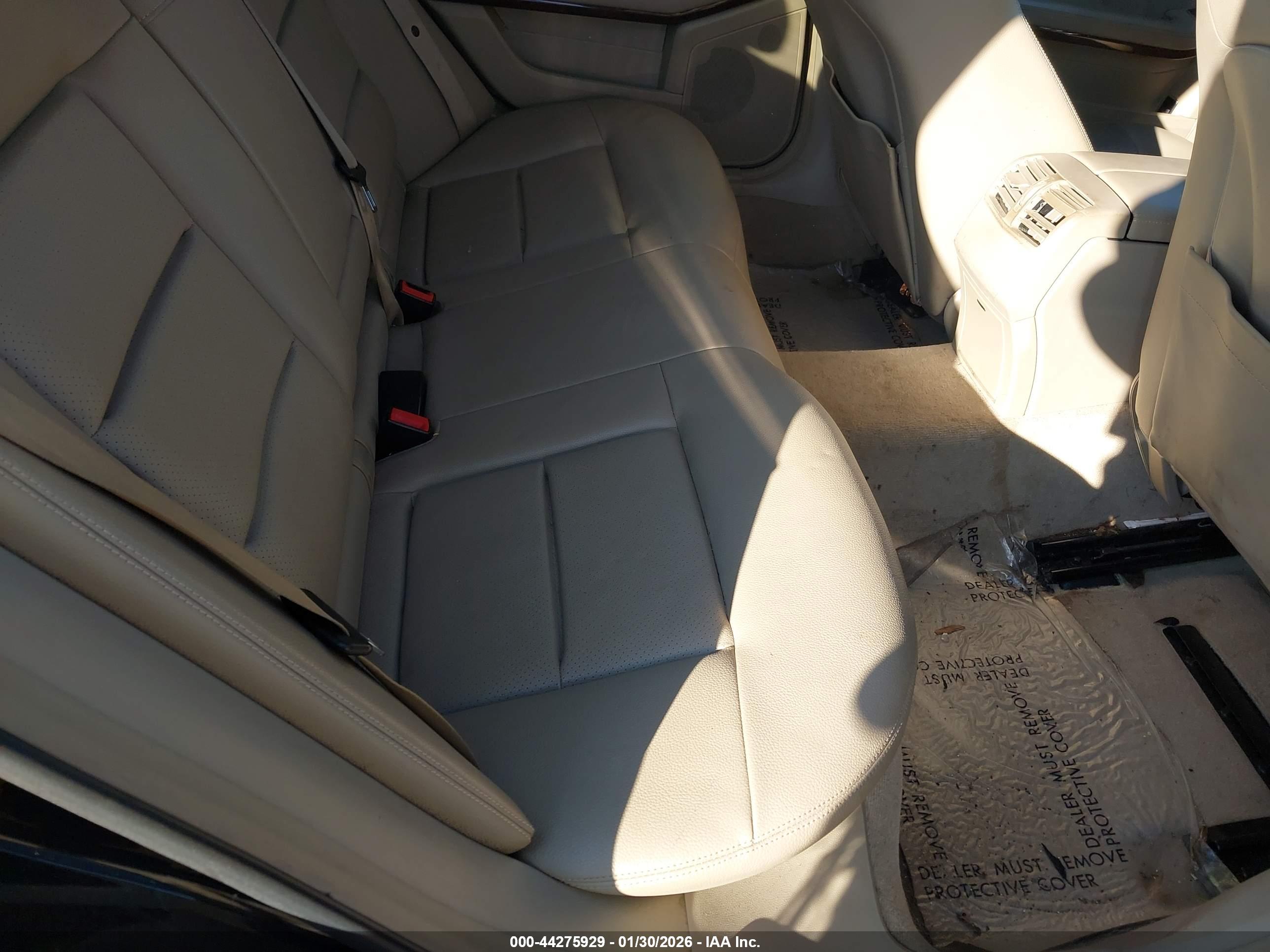 MERCEDES-BENZ E image 8