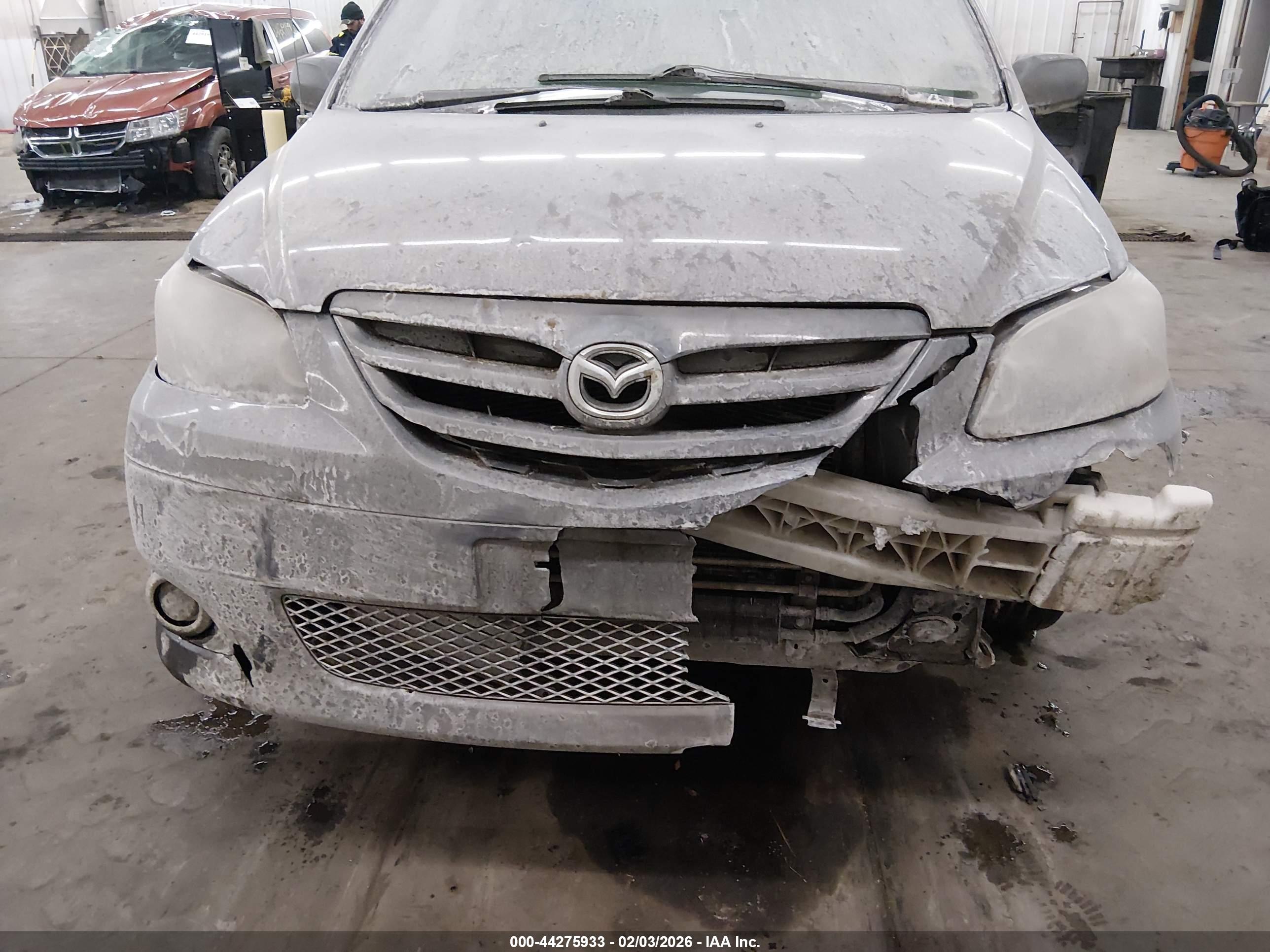MAZDA MPV image 6