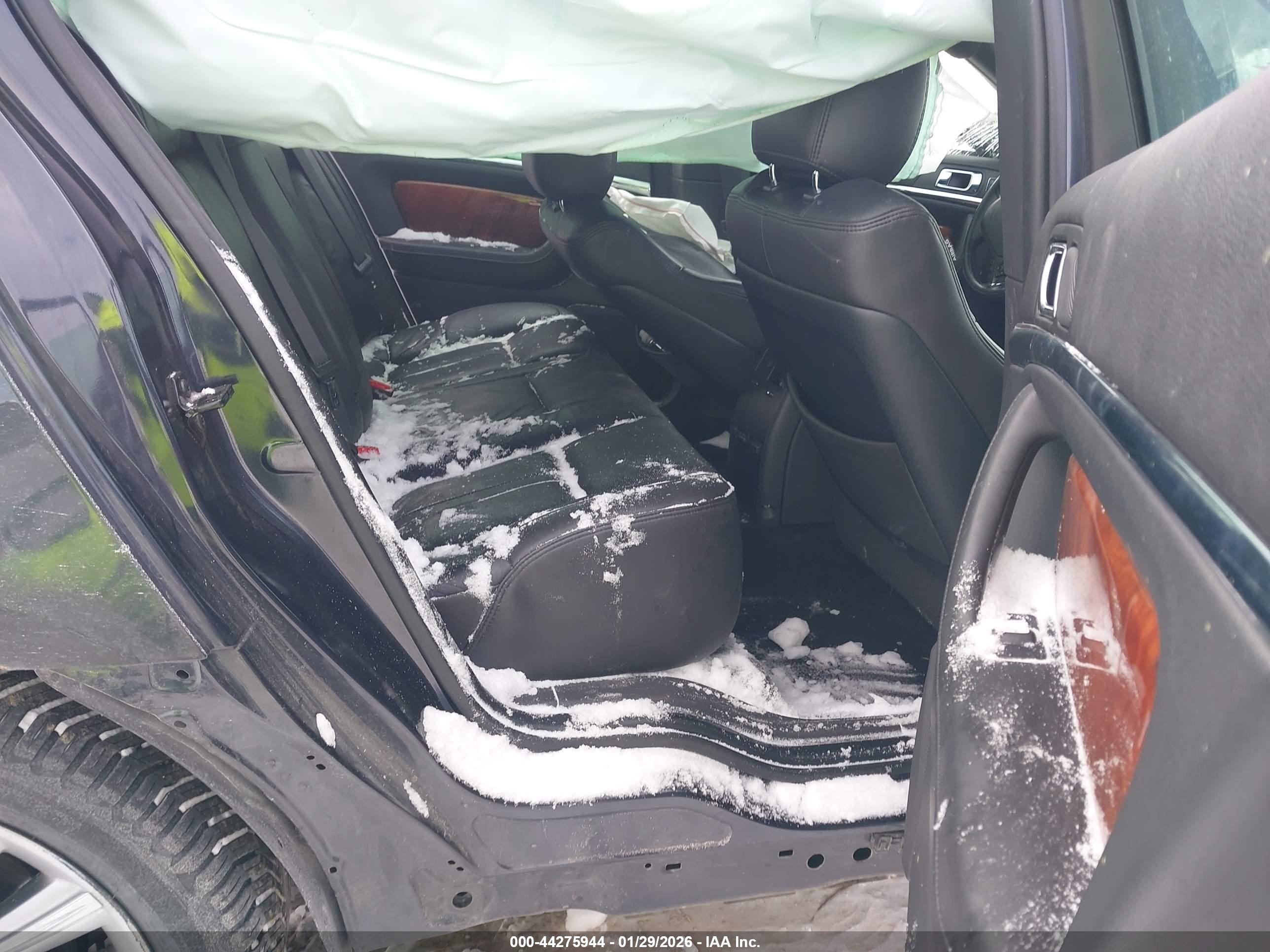 LINCOLN MKS image 8