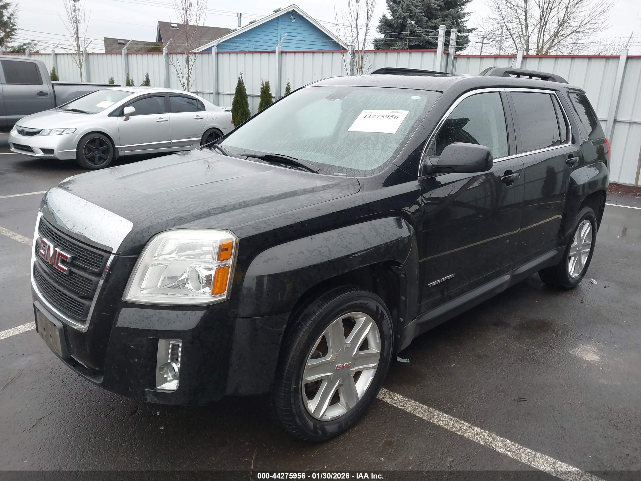 GMC TERRAIN image 2
