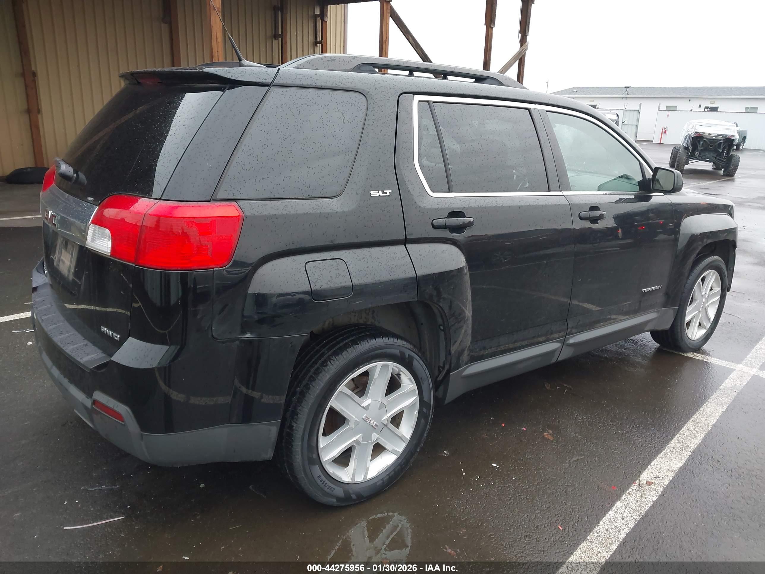 GMC TERRAIN image 4