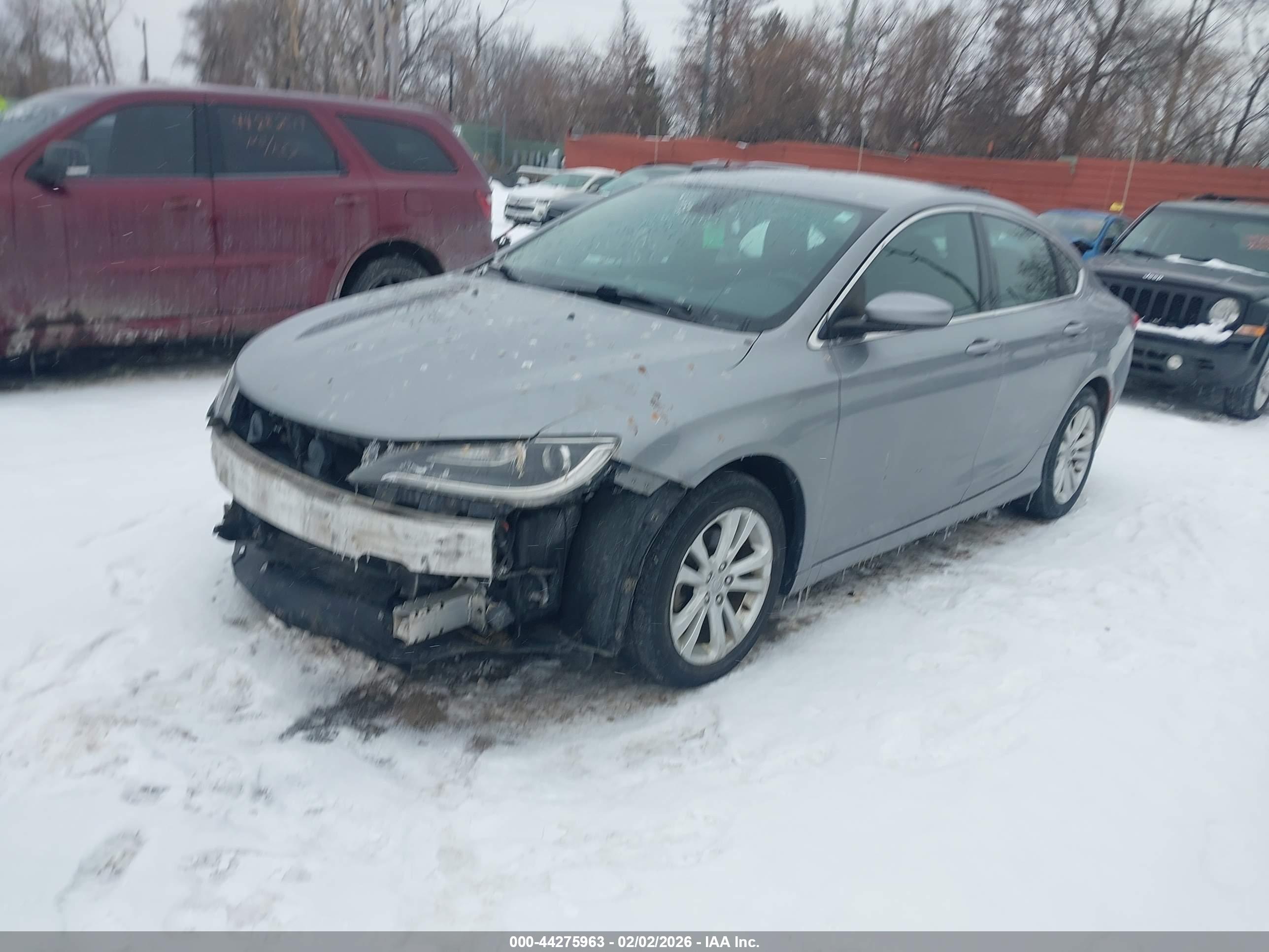 CHRYSLER 200 image 2