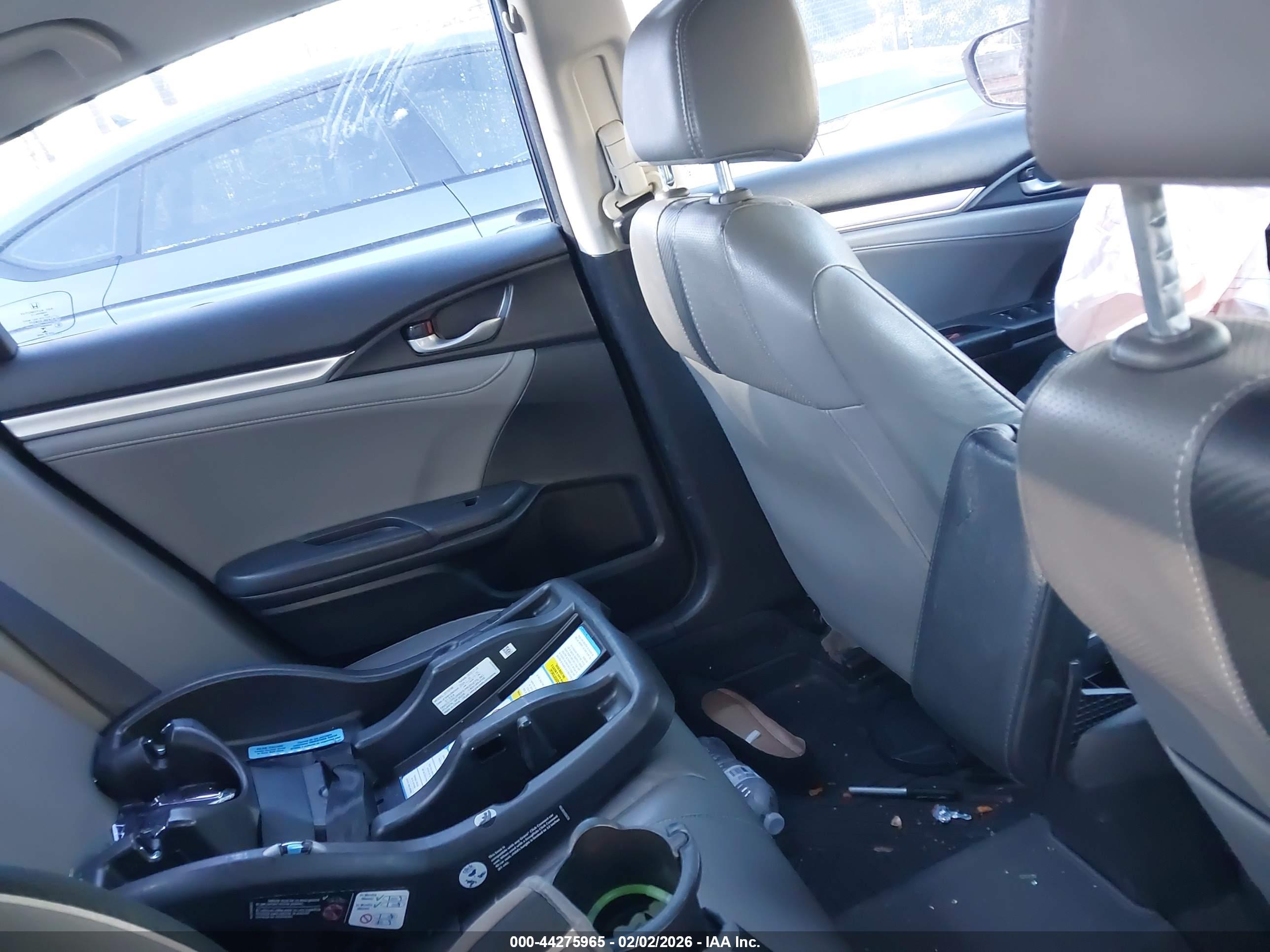 HONDA CIVIC image 8