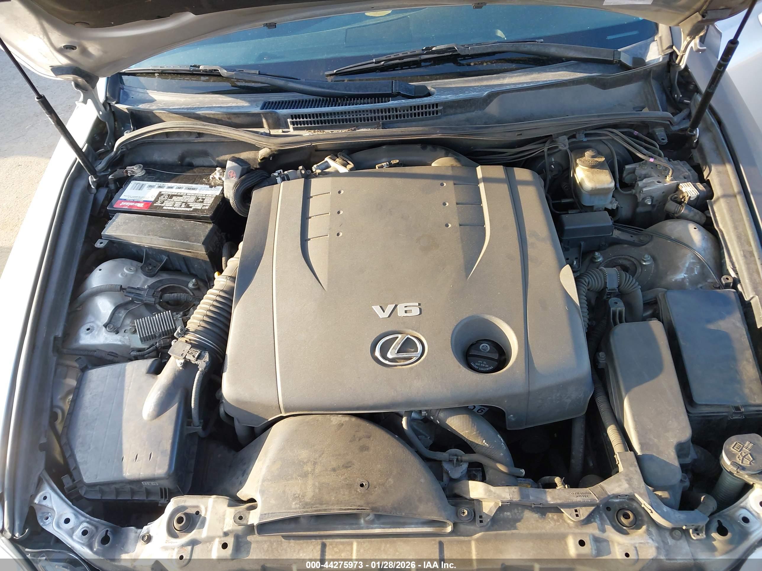 LEXUS IS image 10