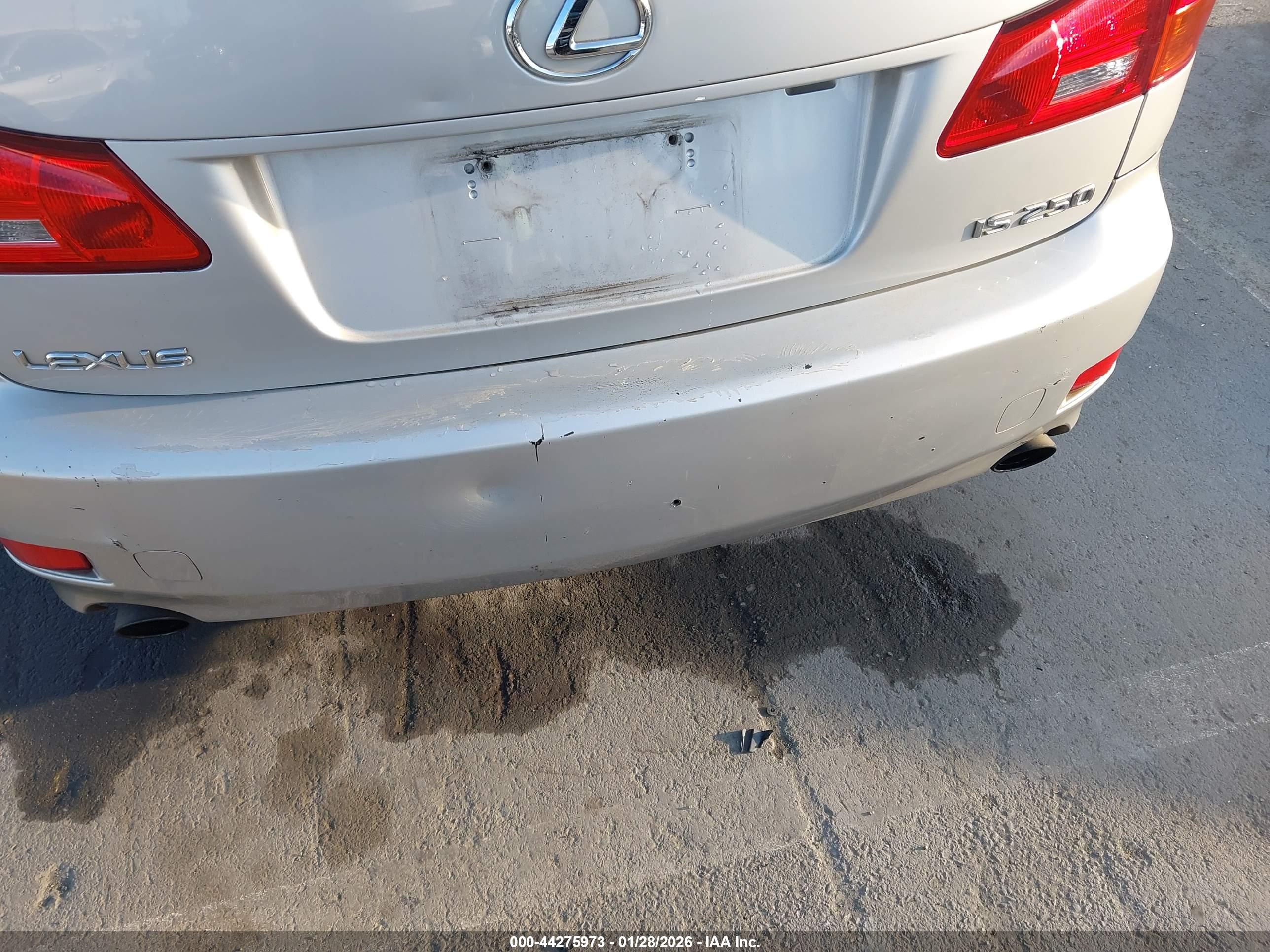LEXUS IS image 6