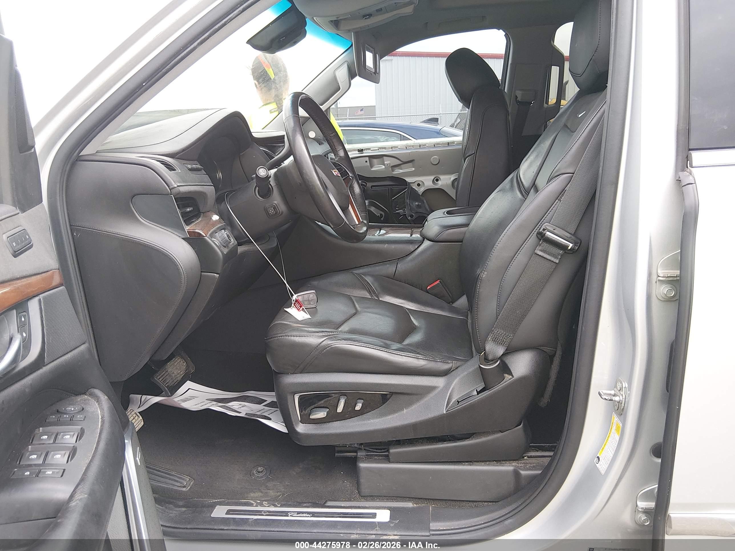 CADILLAC ESCALADE image 5