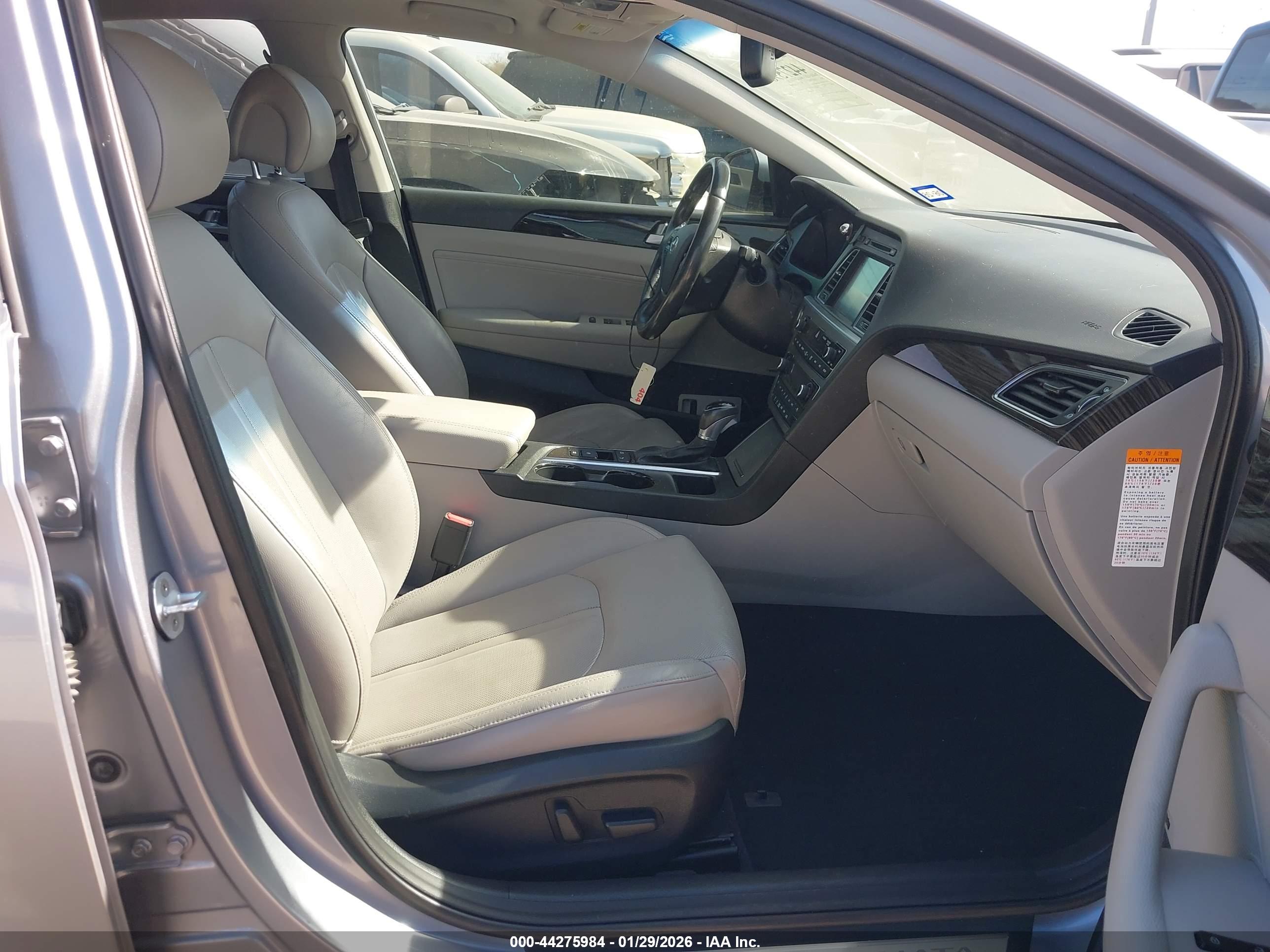 HYUNDAI SONATA image 5