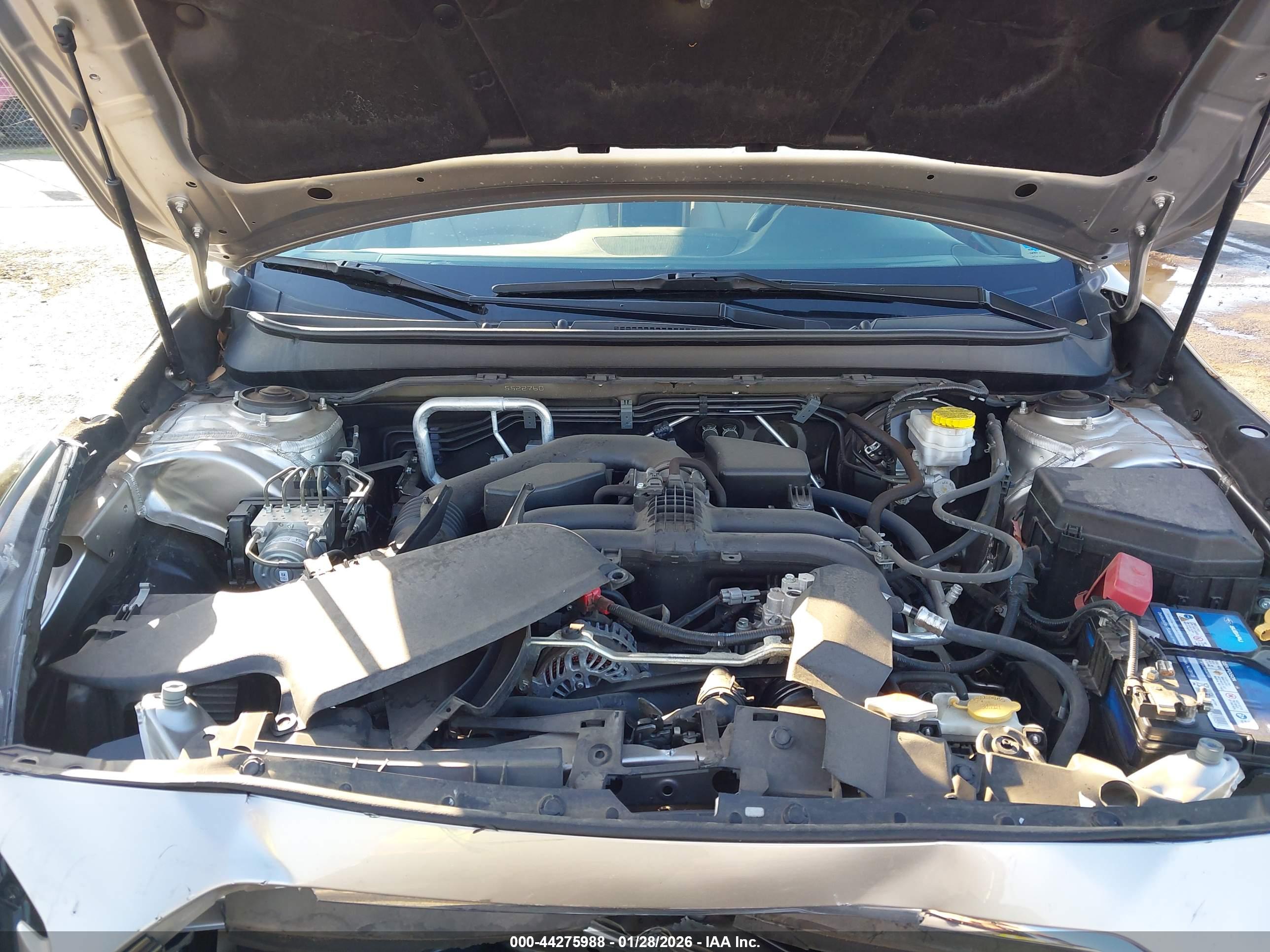 SUBARU OUTBACK image 10