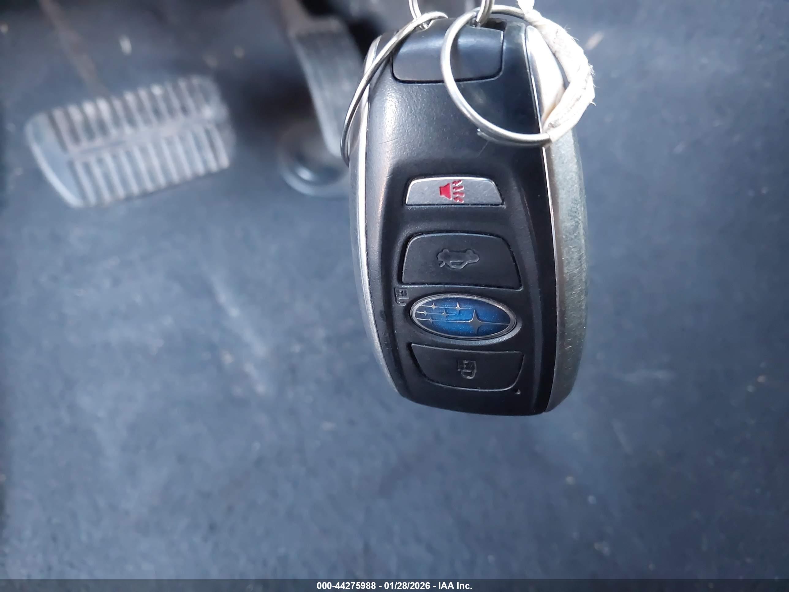 SUBARU OUTBACK image 11