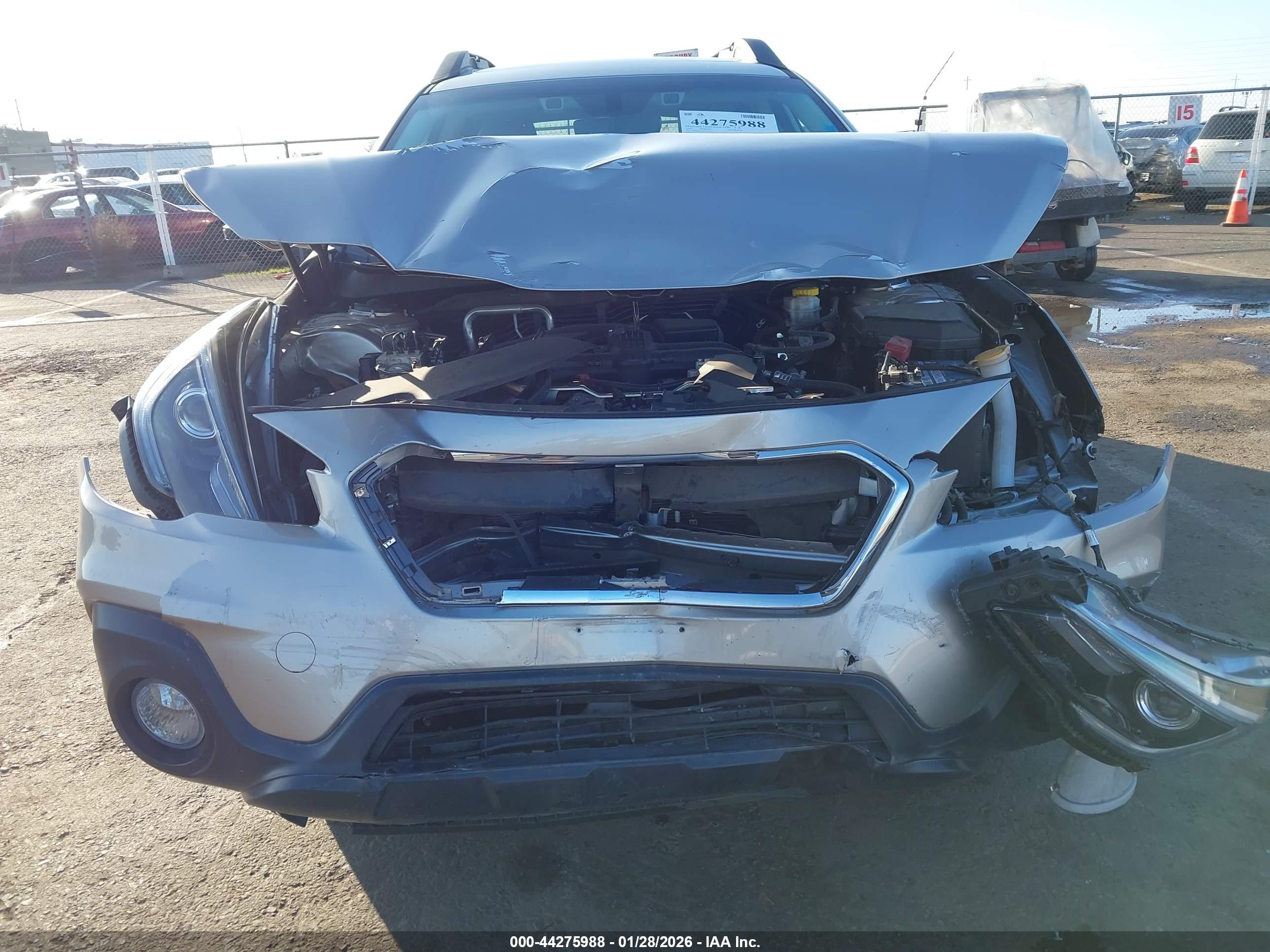 SUBARU OUTBACK image 6
