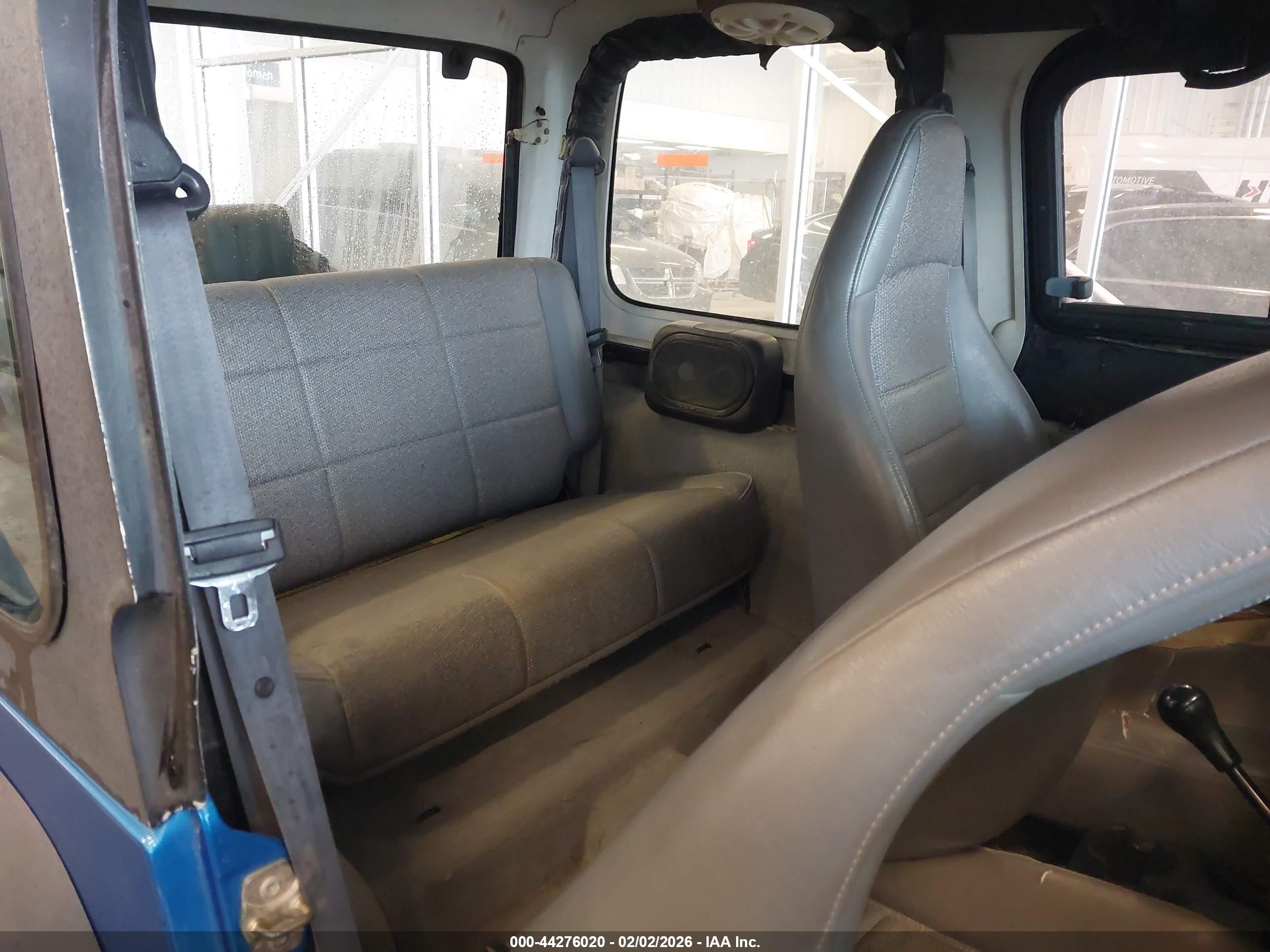 JEEP WRANGLER image 8