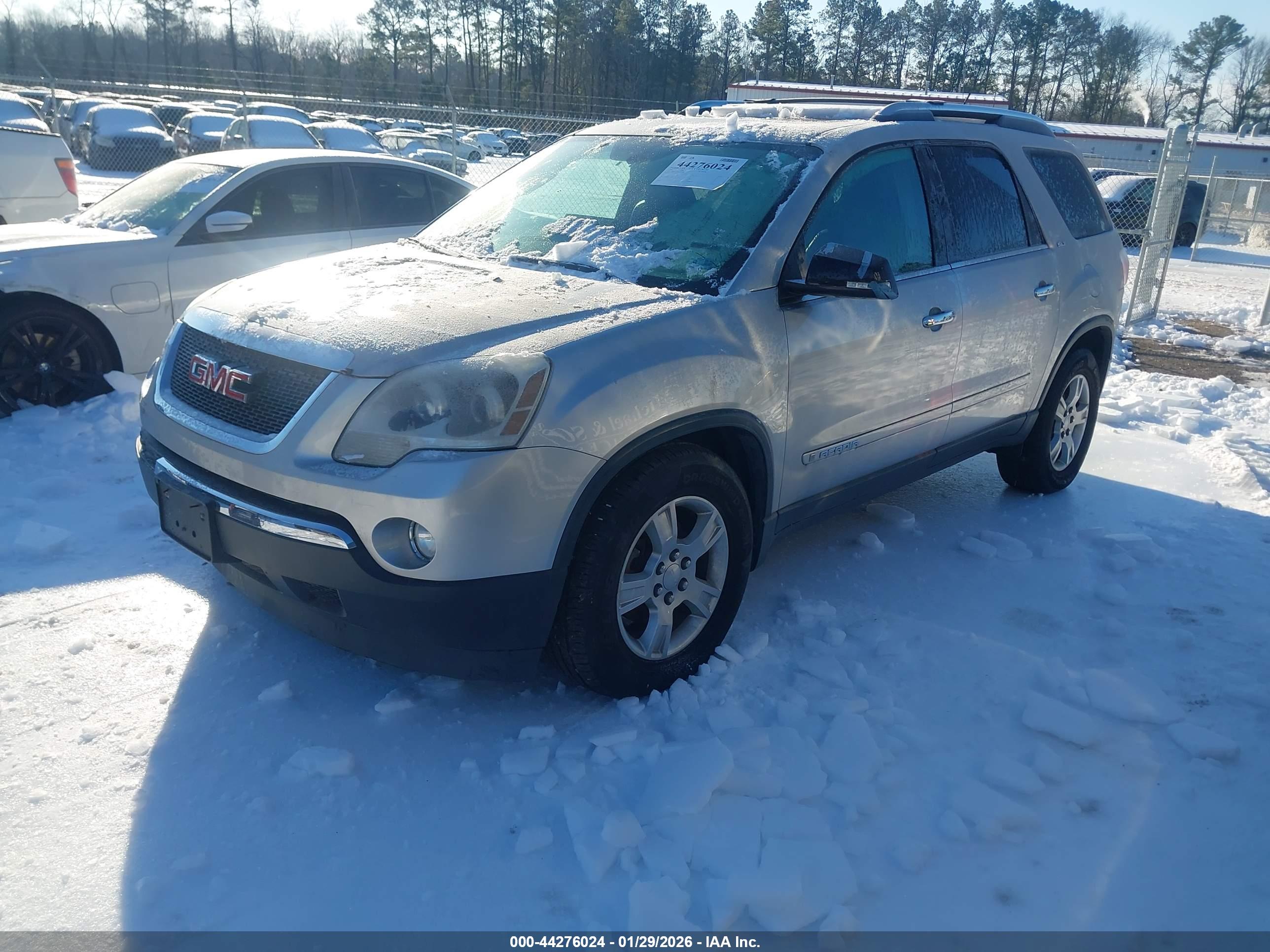 GMC ACADIA image 2
