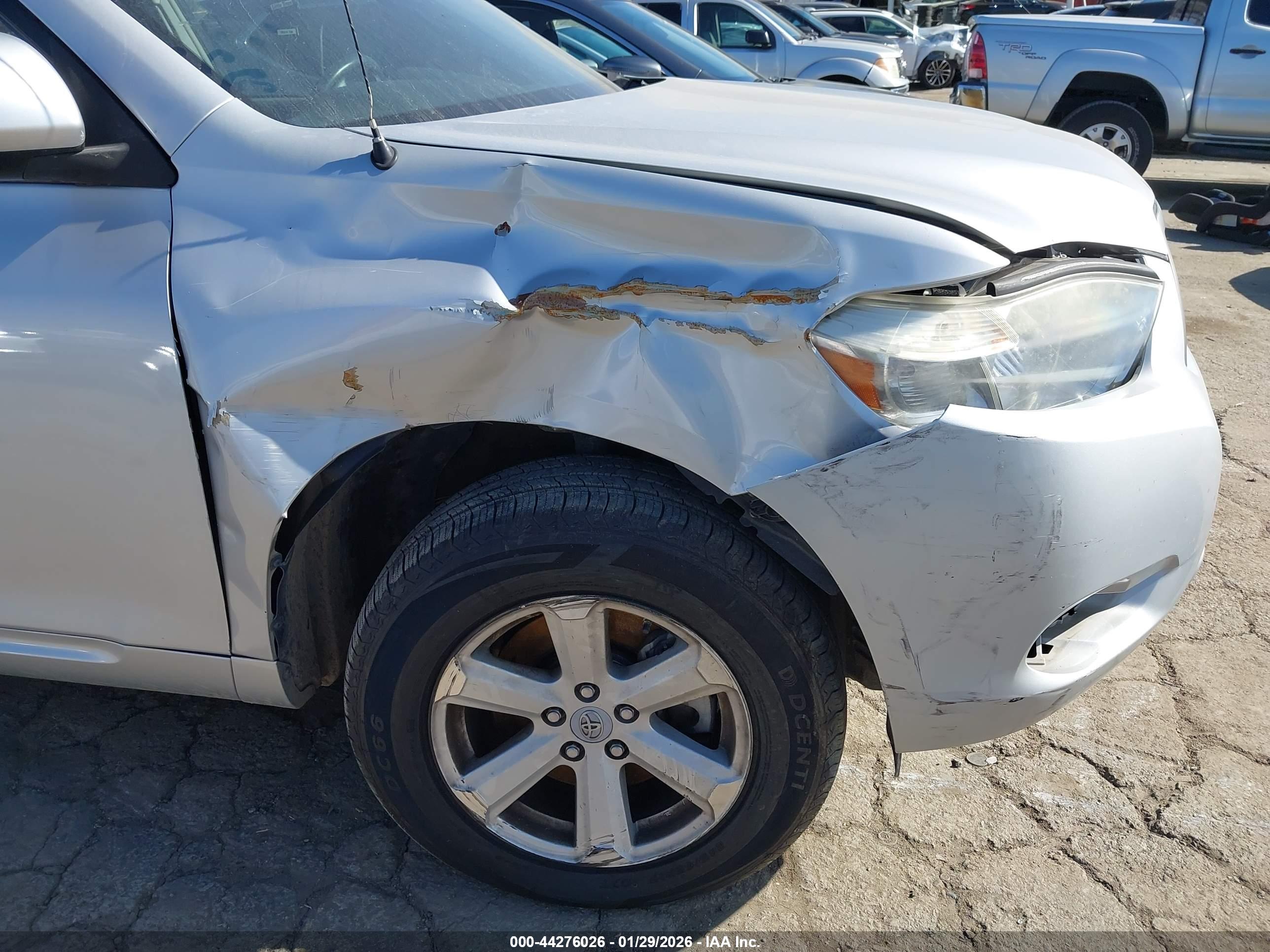 TOYOTA HIGHLANDER image 6