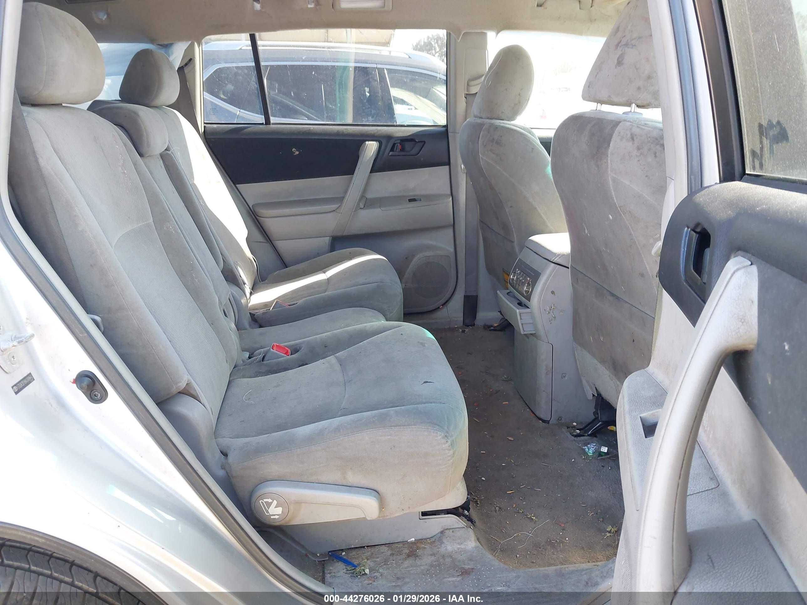 TOYOTA HIGHLANDER image 8