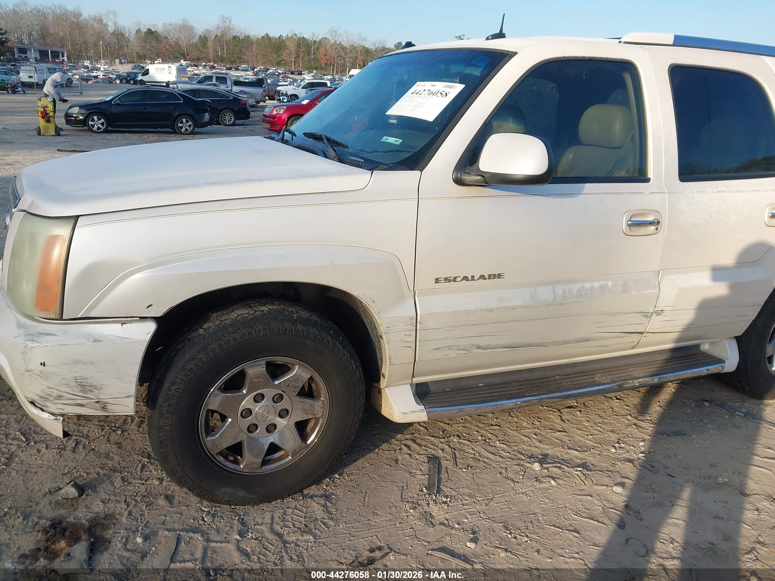 CADILLAC ESCALADE image 6