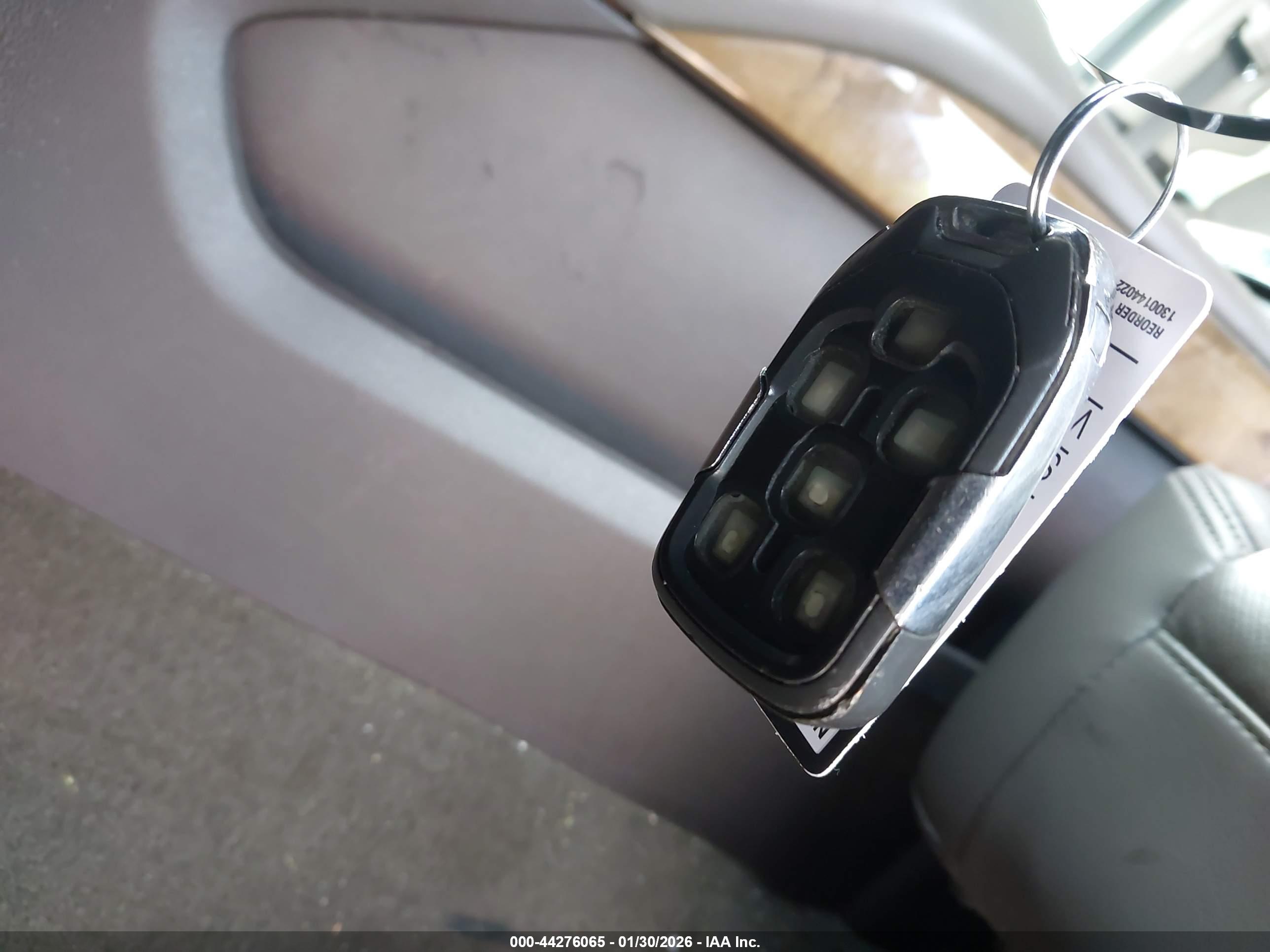 GMC YUKON image 11