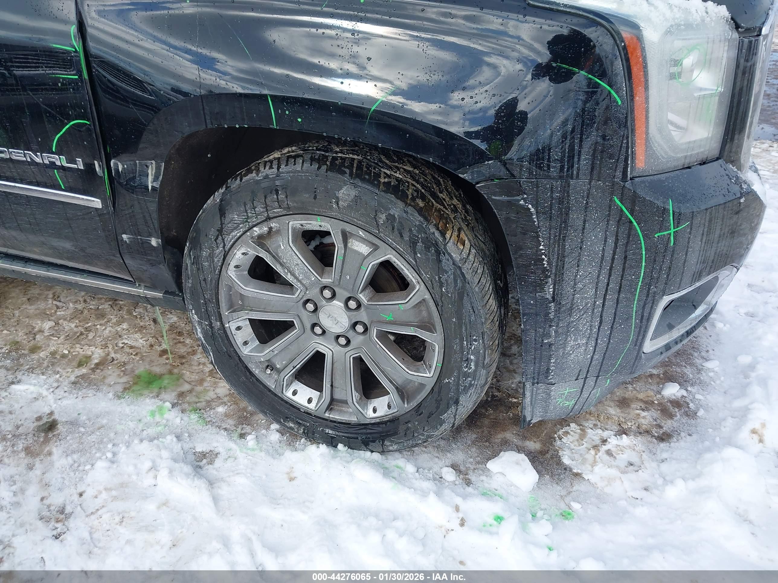 GMC YUKON image 6