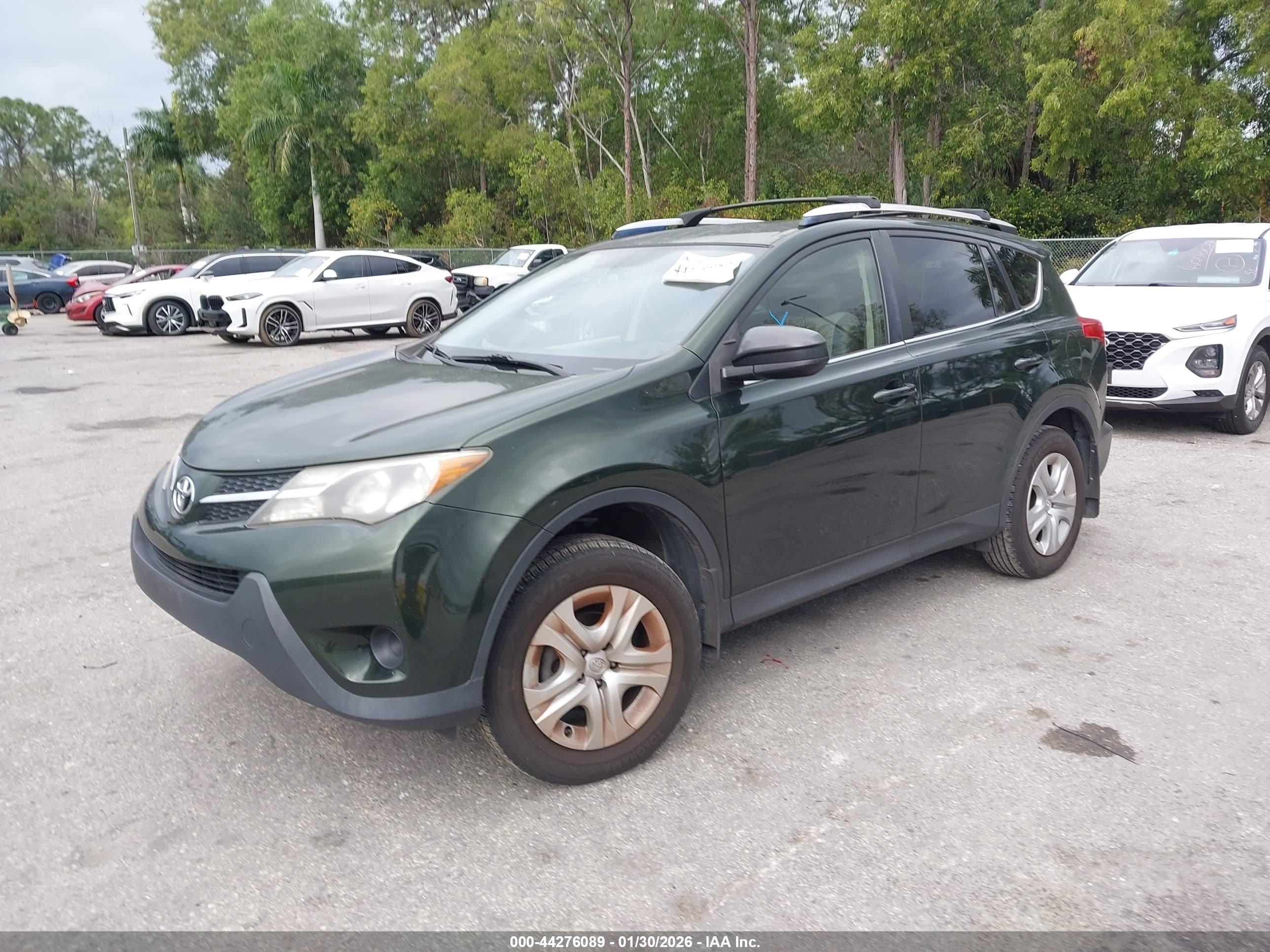 TOYOTA RAV4 image 2