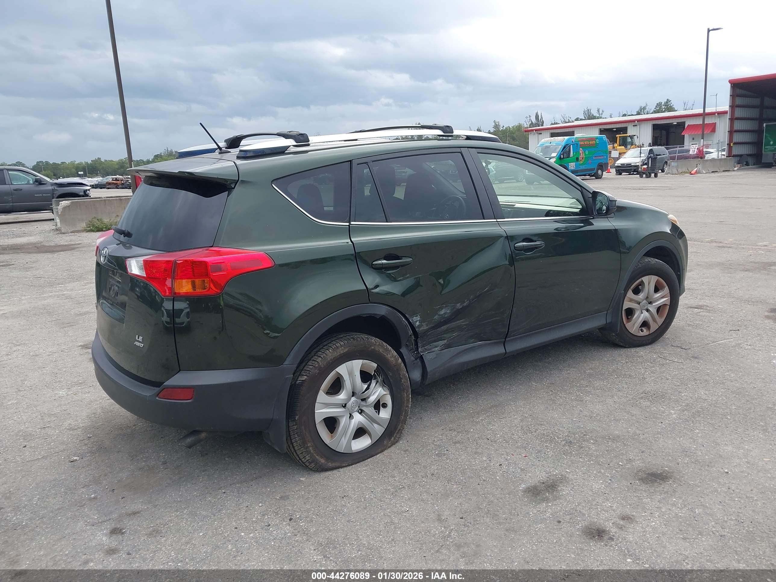 TOYOTA RAV4 image 4