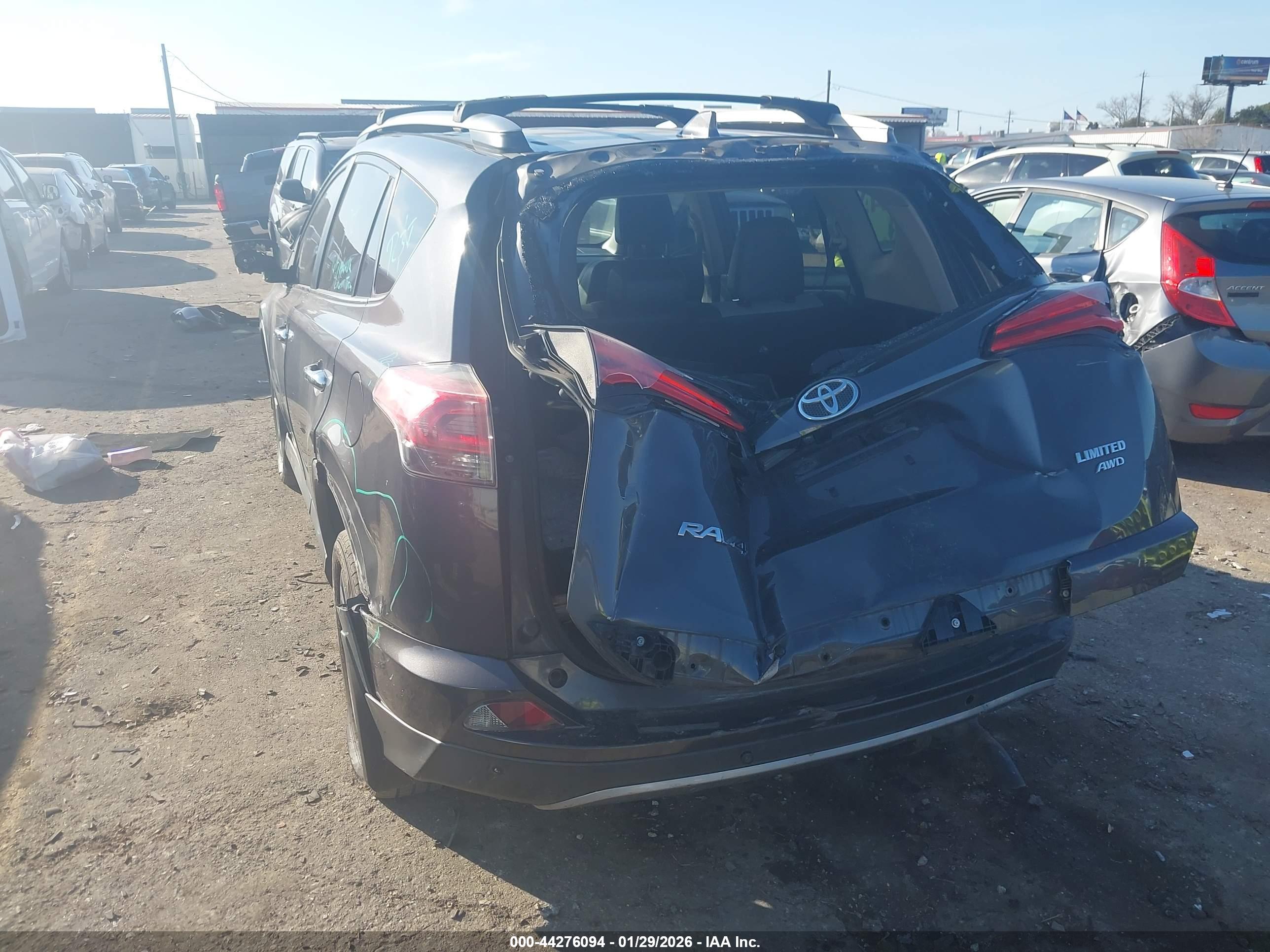 TOYOTA RAV4 image 6