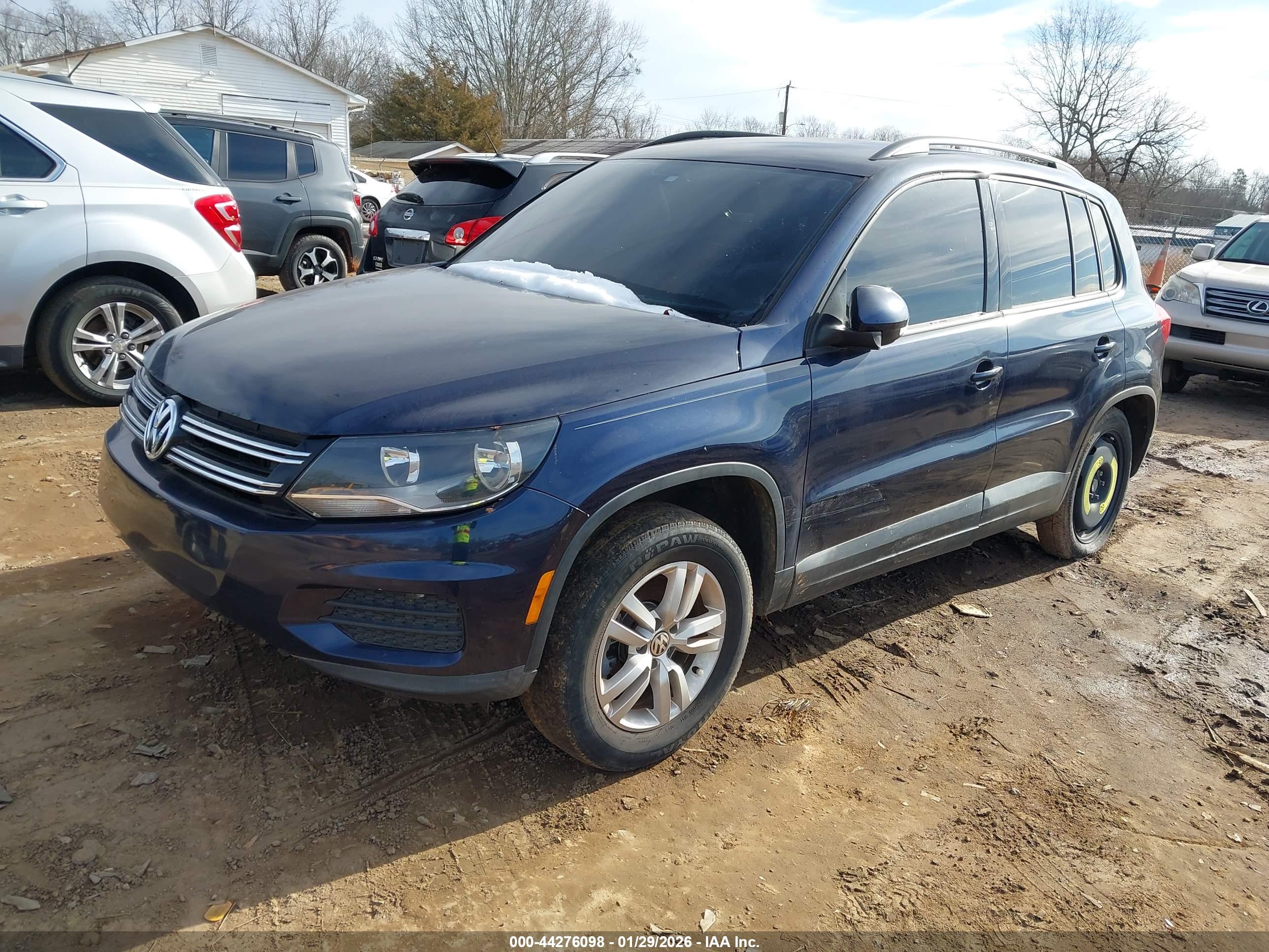 VOLKSWAGEN TIGUAN image 2