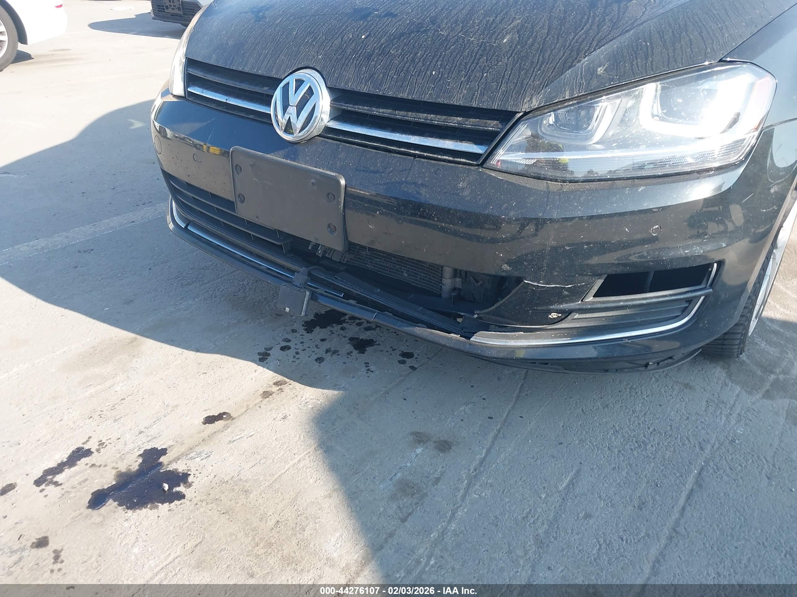 VOLKSWAGEN GOLF image 6