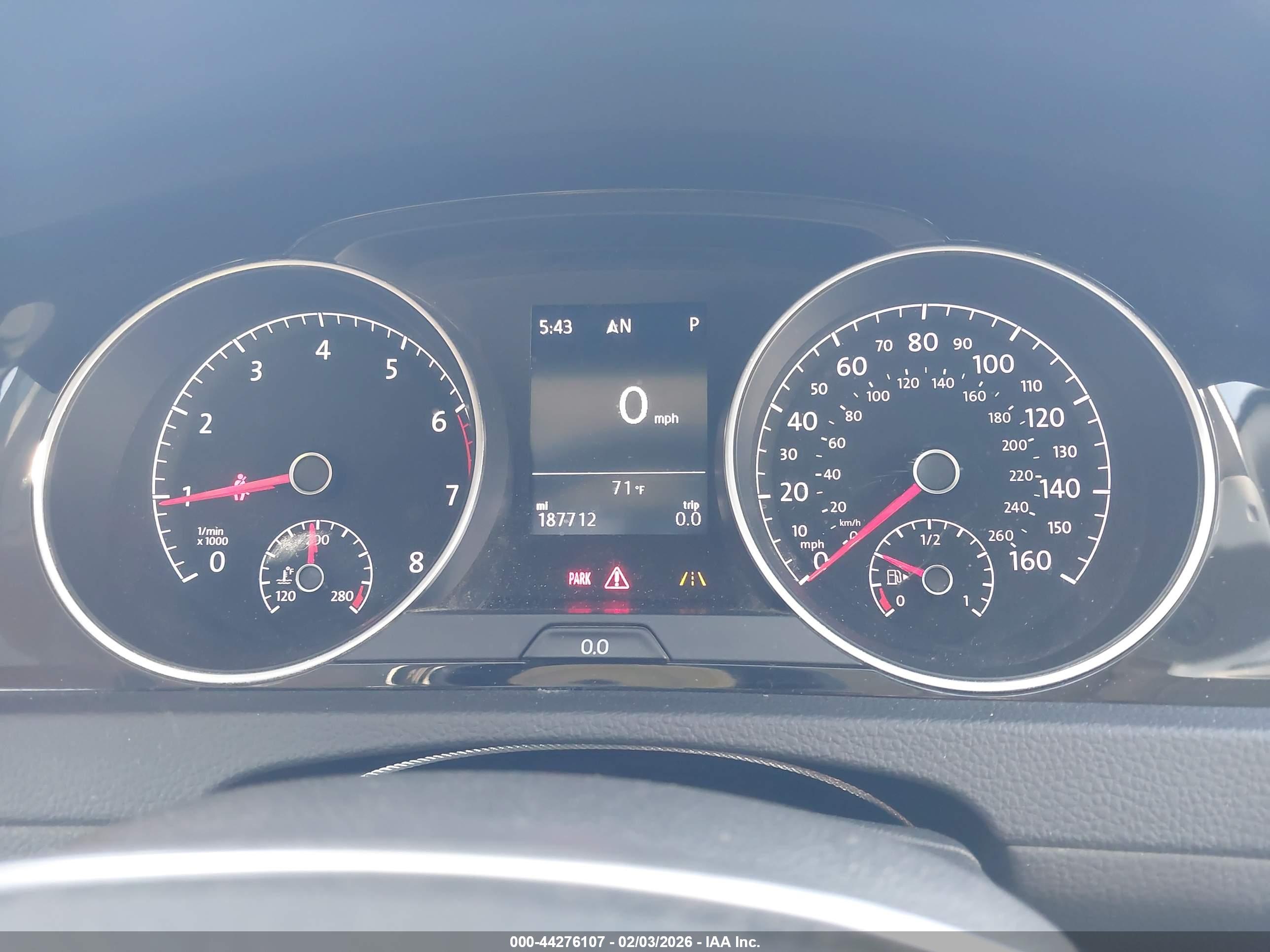VOLKSWAGEN GOLF image 7