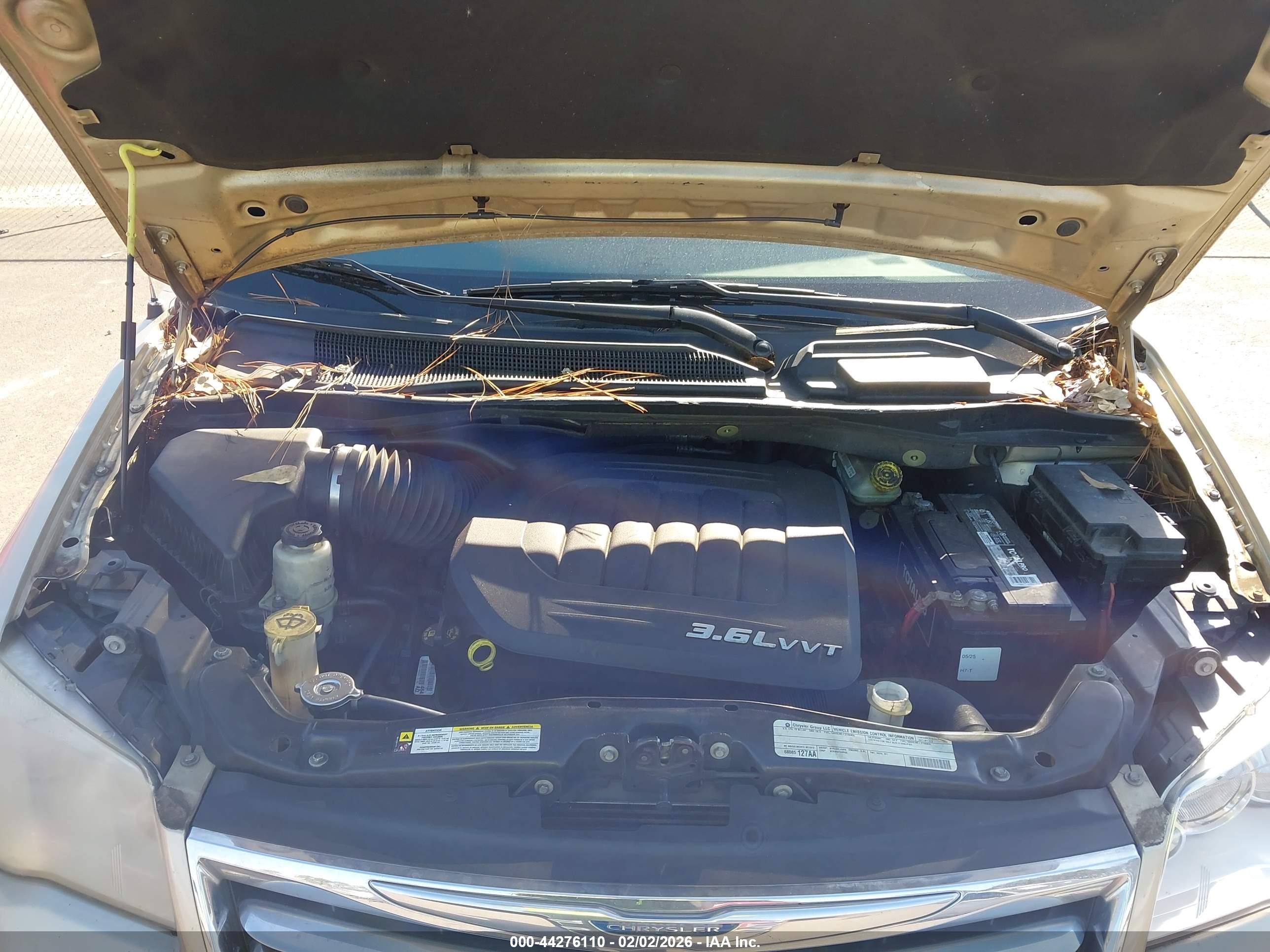 CHRYSLER TOWN image 10