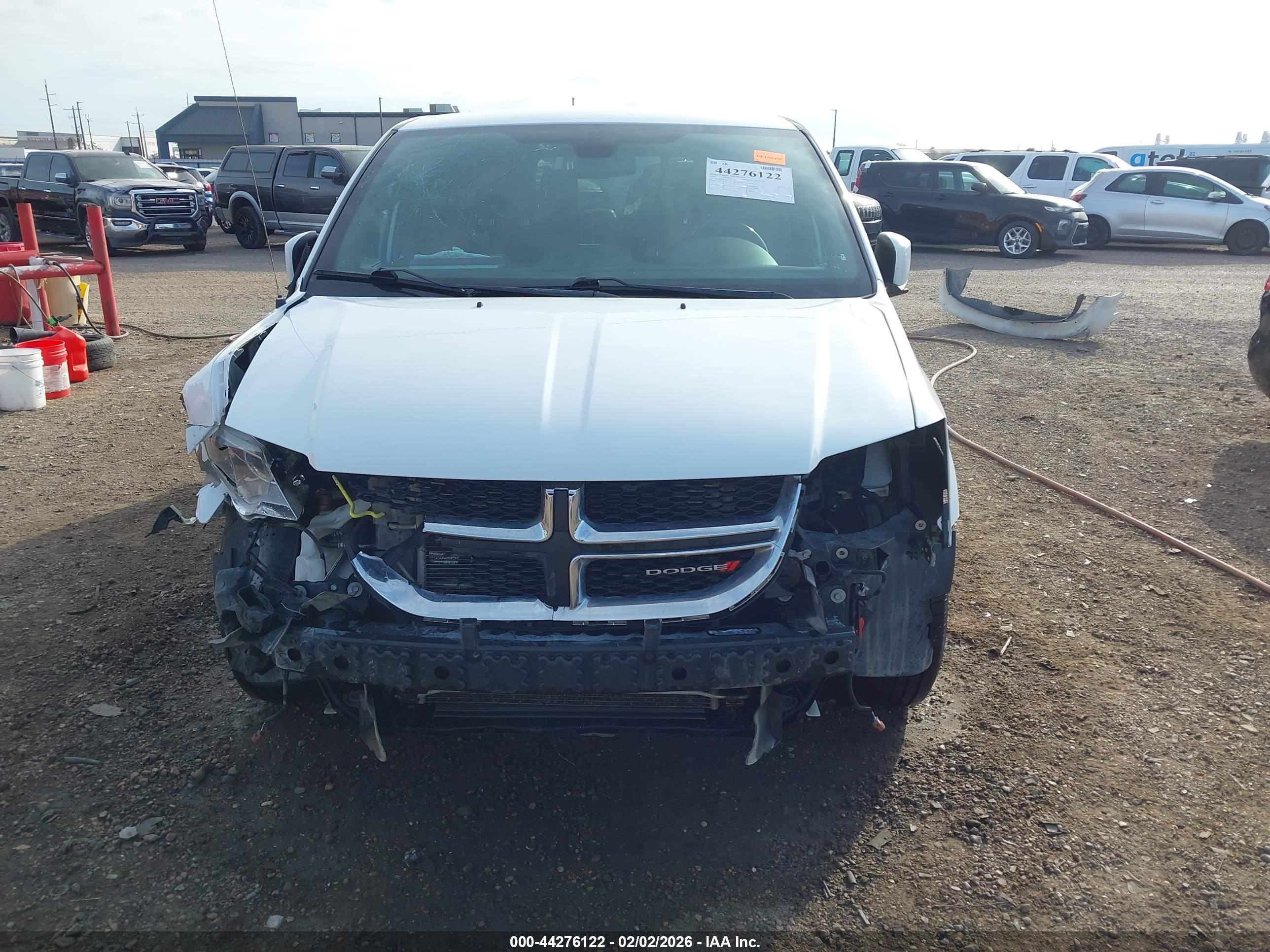 DODGE GRAND image 6