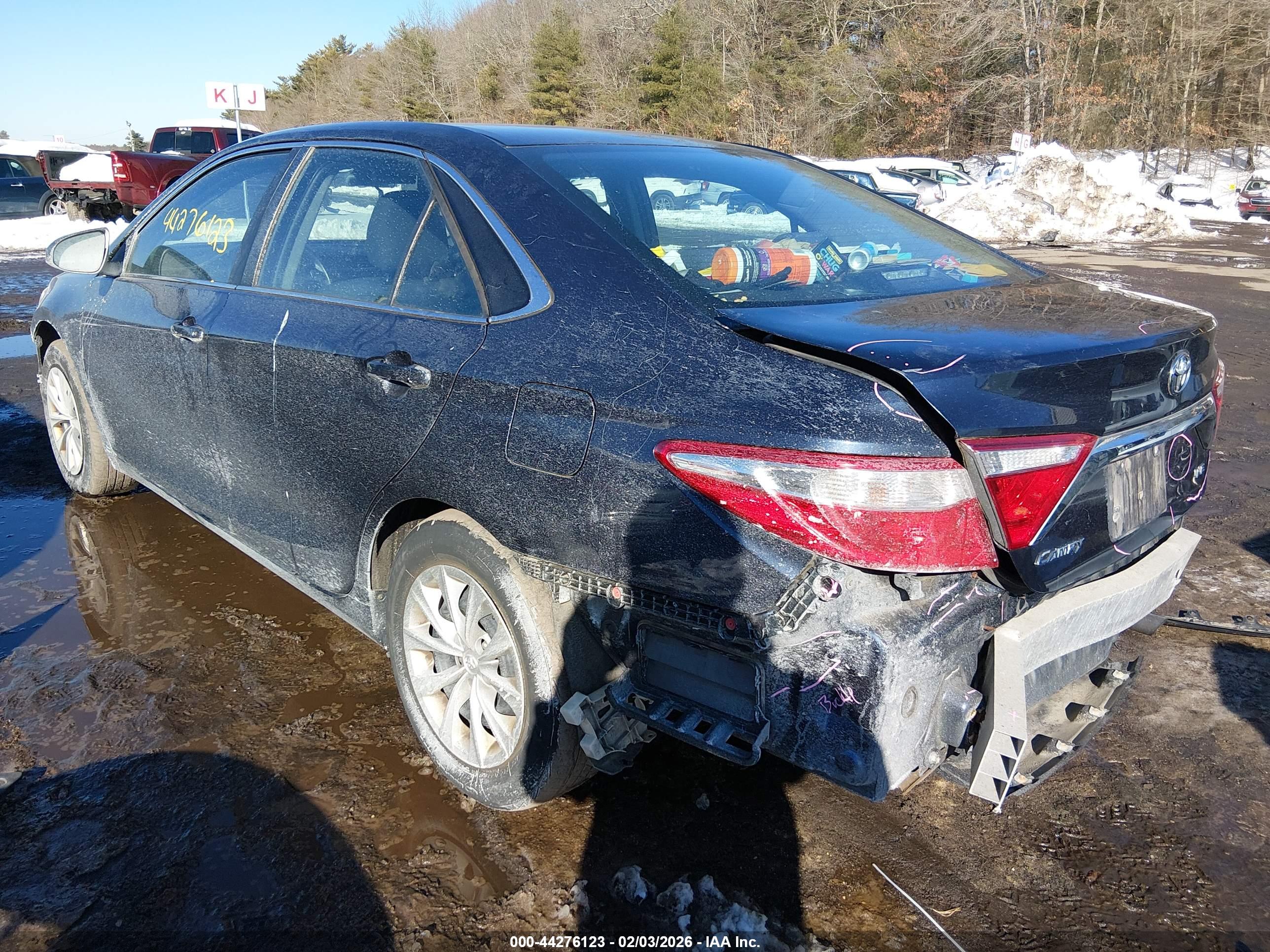 TOYOTA CAMRY image 3
