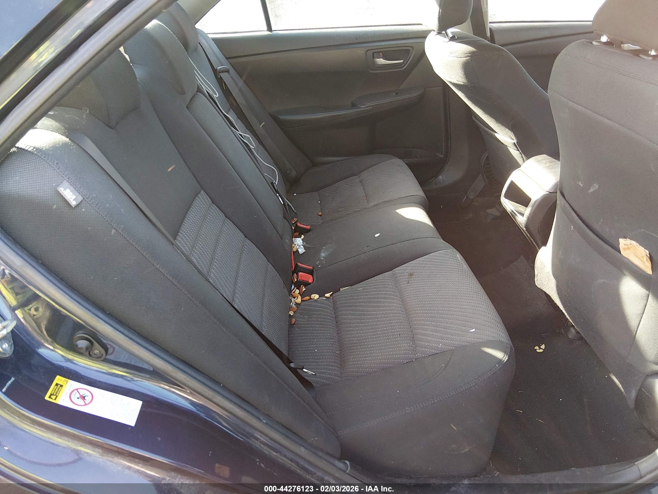 TOYOTA CAMRY image 8