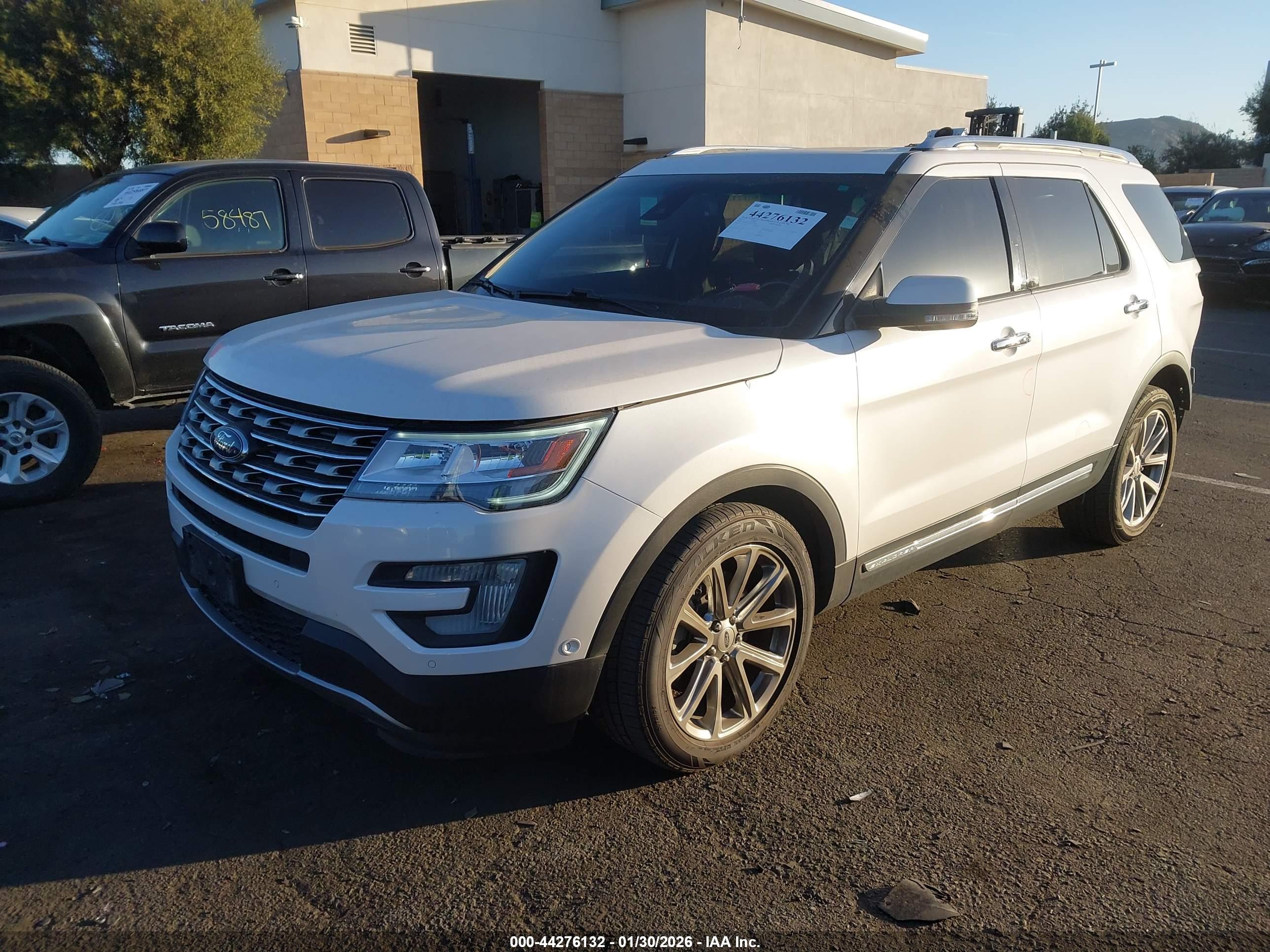 FORD EXPLORER image 2