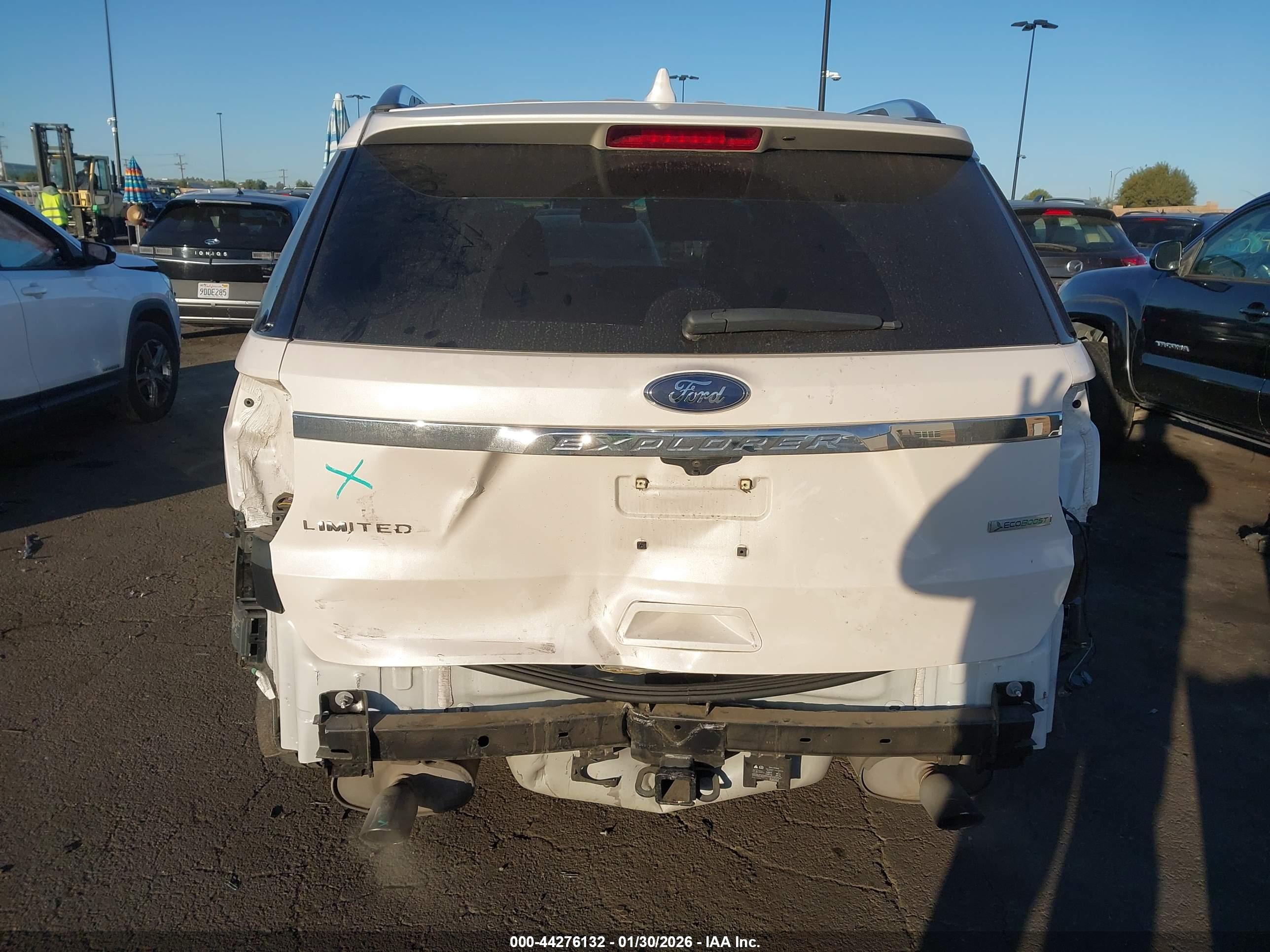 FORD EXPLORER image 6