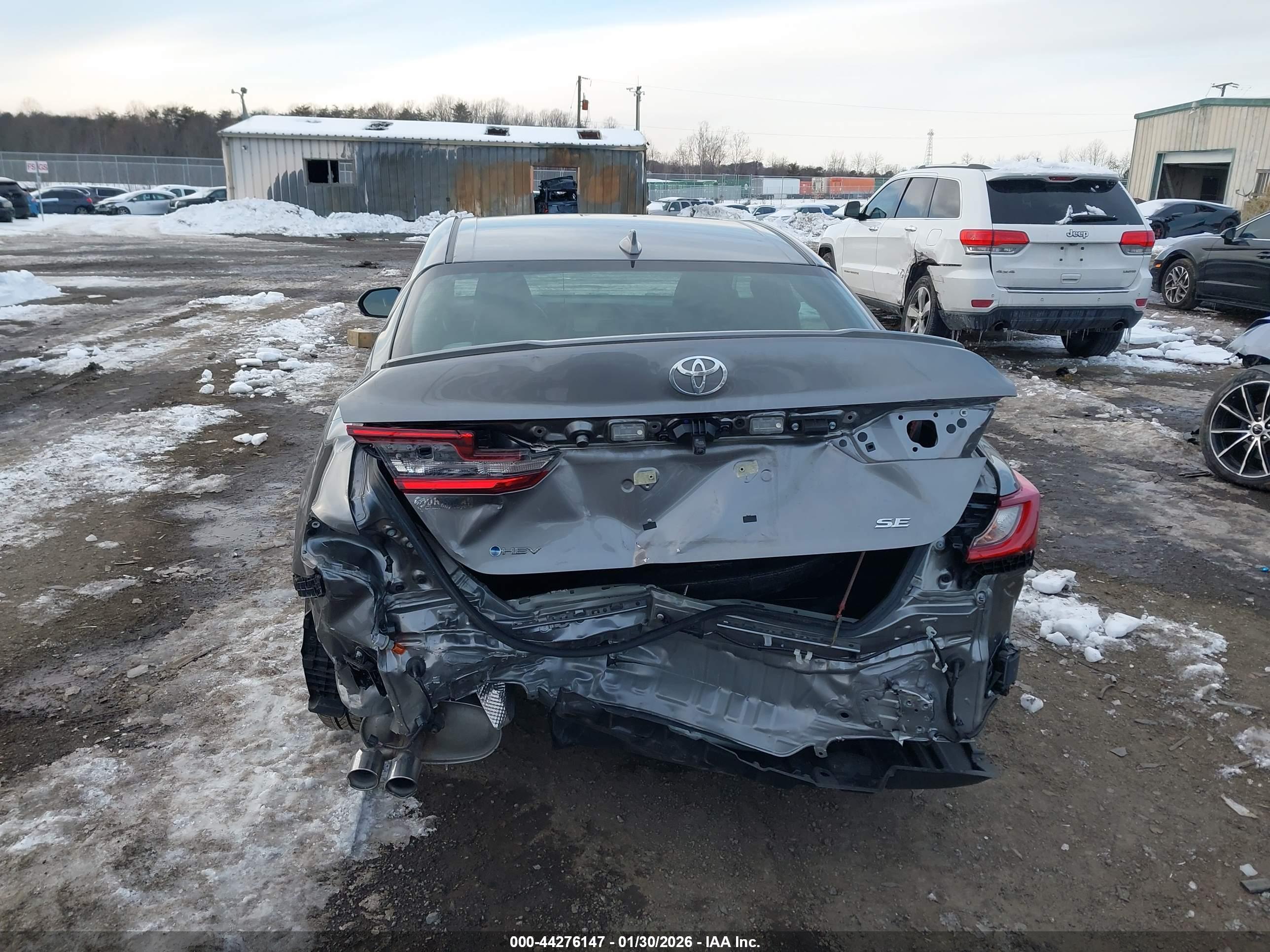 TOYOTA CAMRY image 6