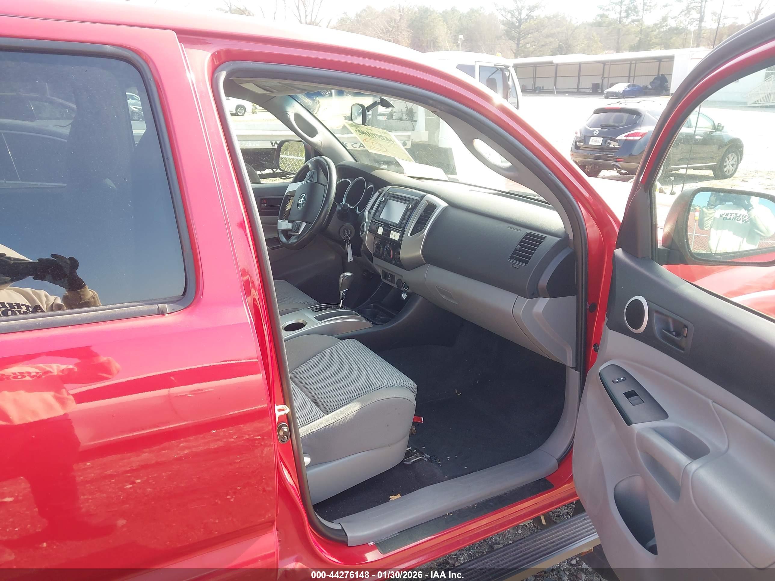 TOYOTA TACOMA image 5