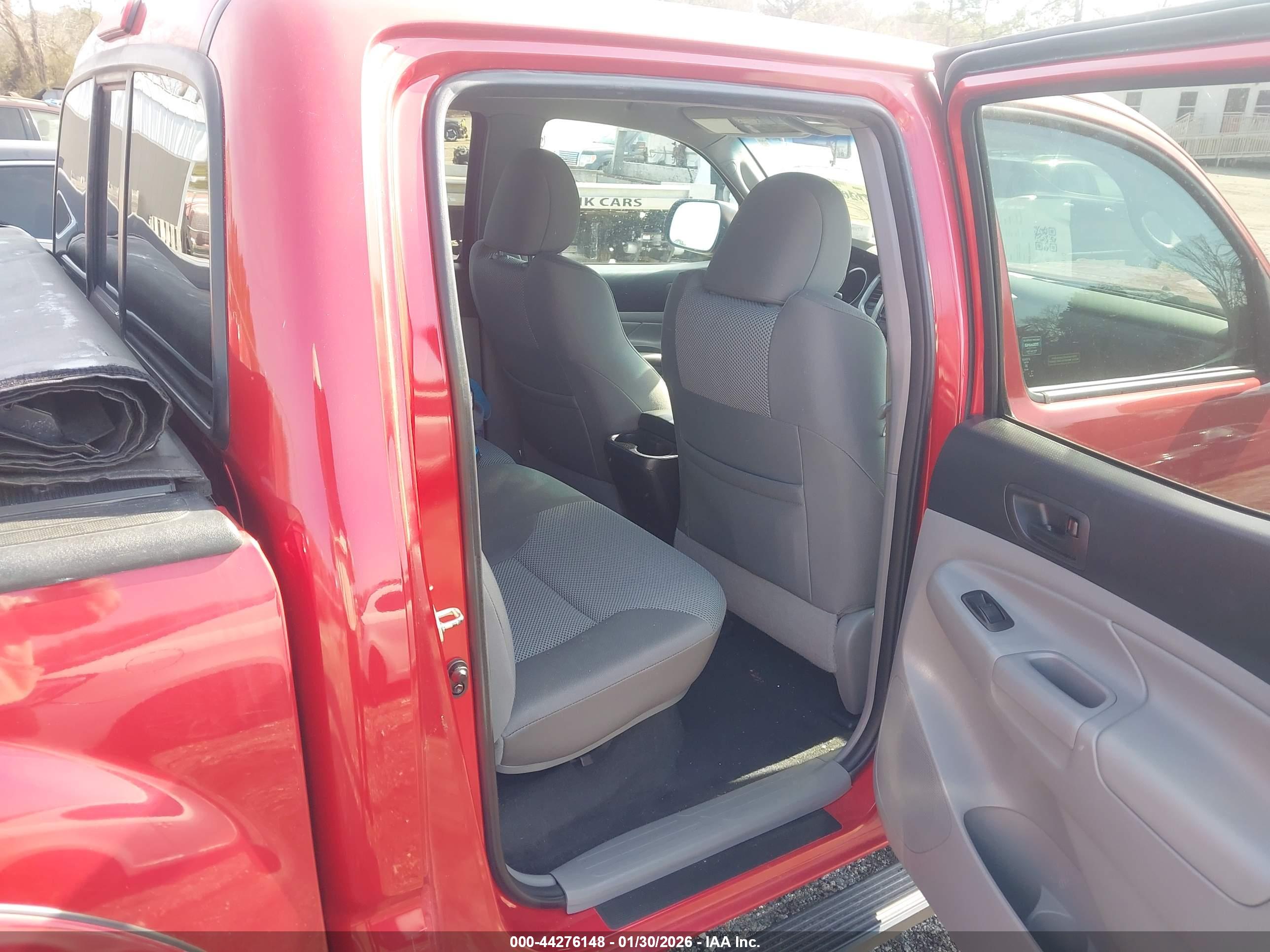 TOYOTA TACOMA image 8