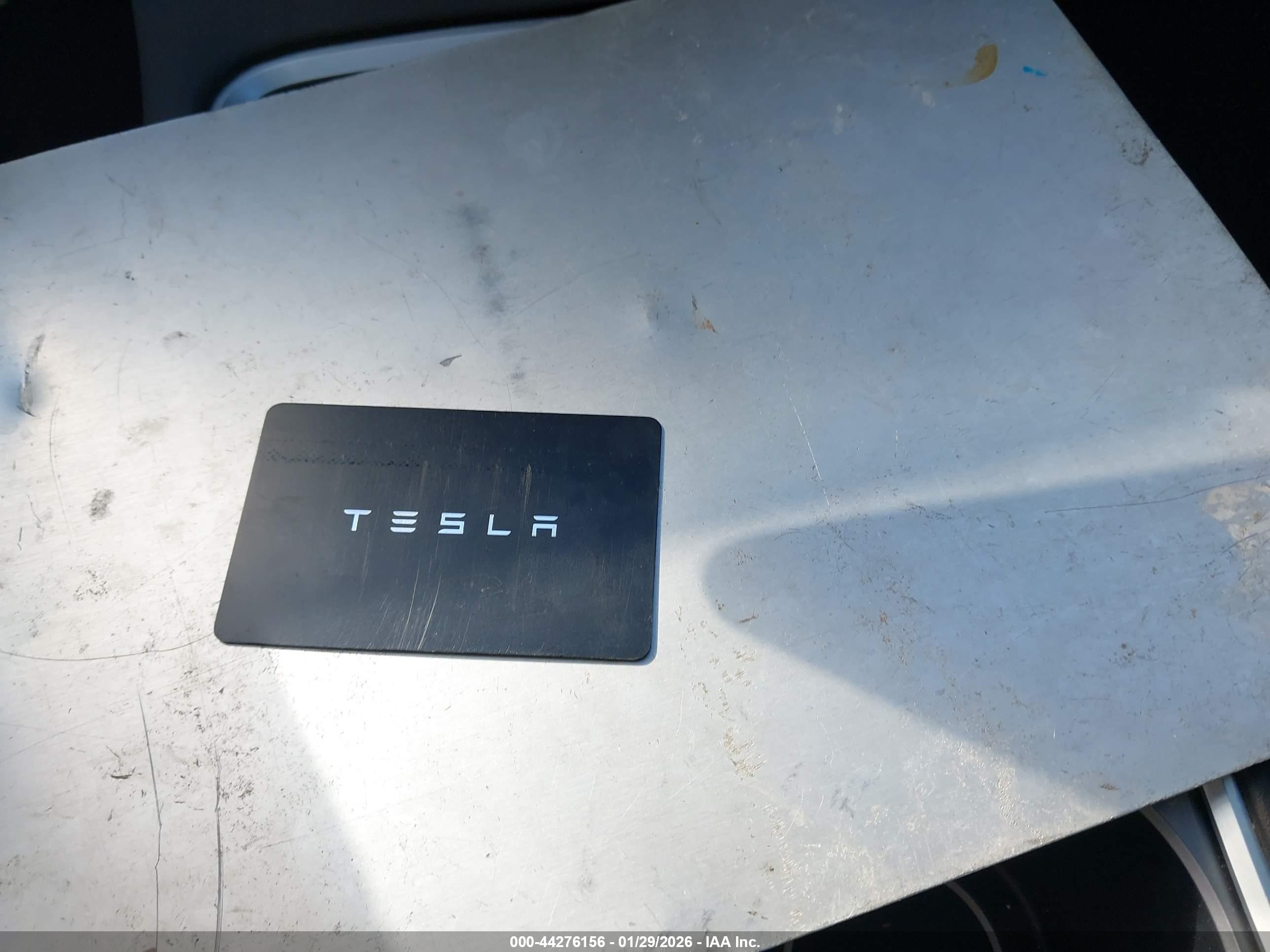 TESLA MODEL image 11