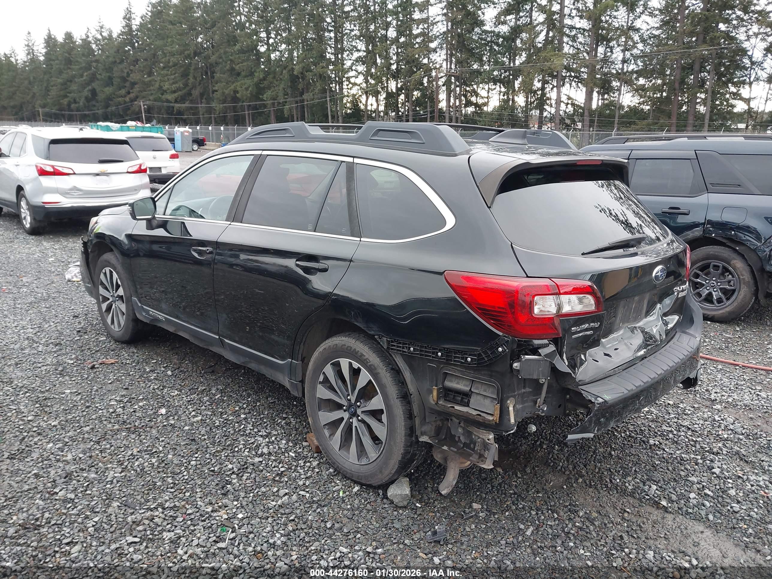 SUBARU OUTBACK image 3